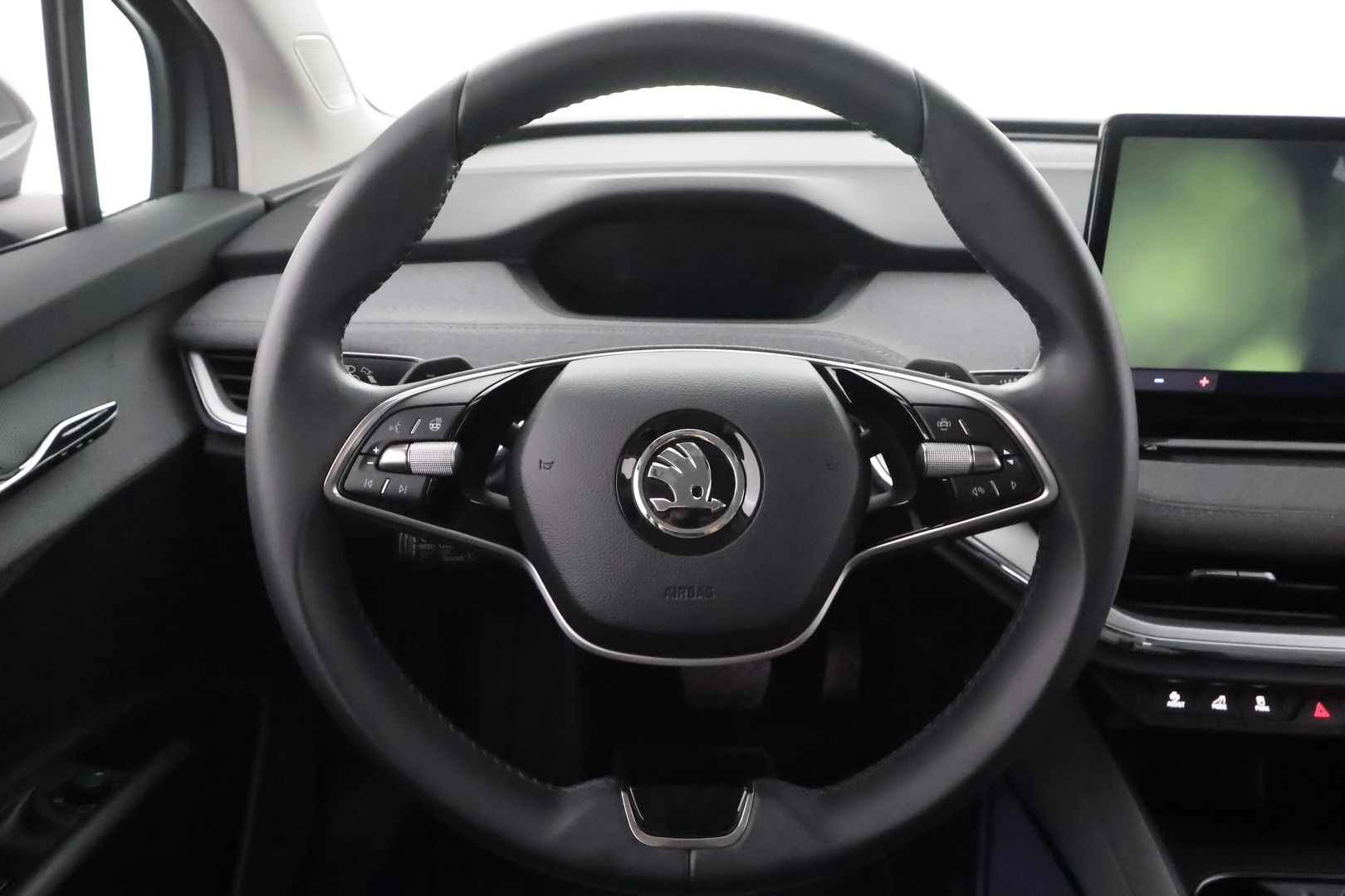 Skoda Enyaq 2024 Coupe 85 SportLine - ILP | Akuston esilämmitys | Lasikatto | ACC | Matrix LED | Peruutuskamera | Keyless | Merkkihuollot | Muistipenkki | Ratinlämmitys | Huippuvarusteet!
