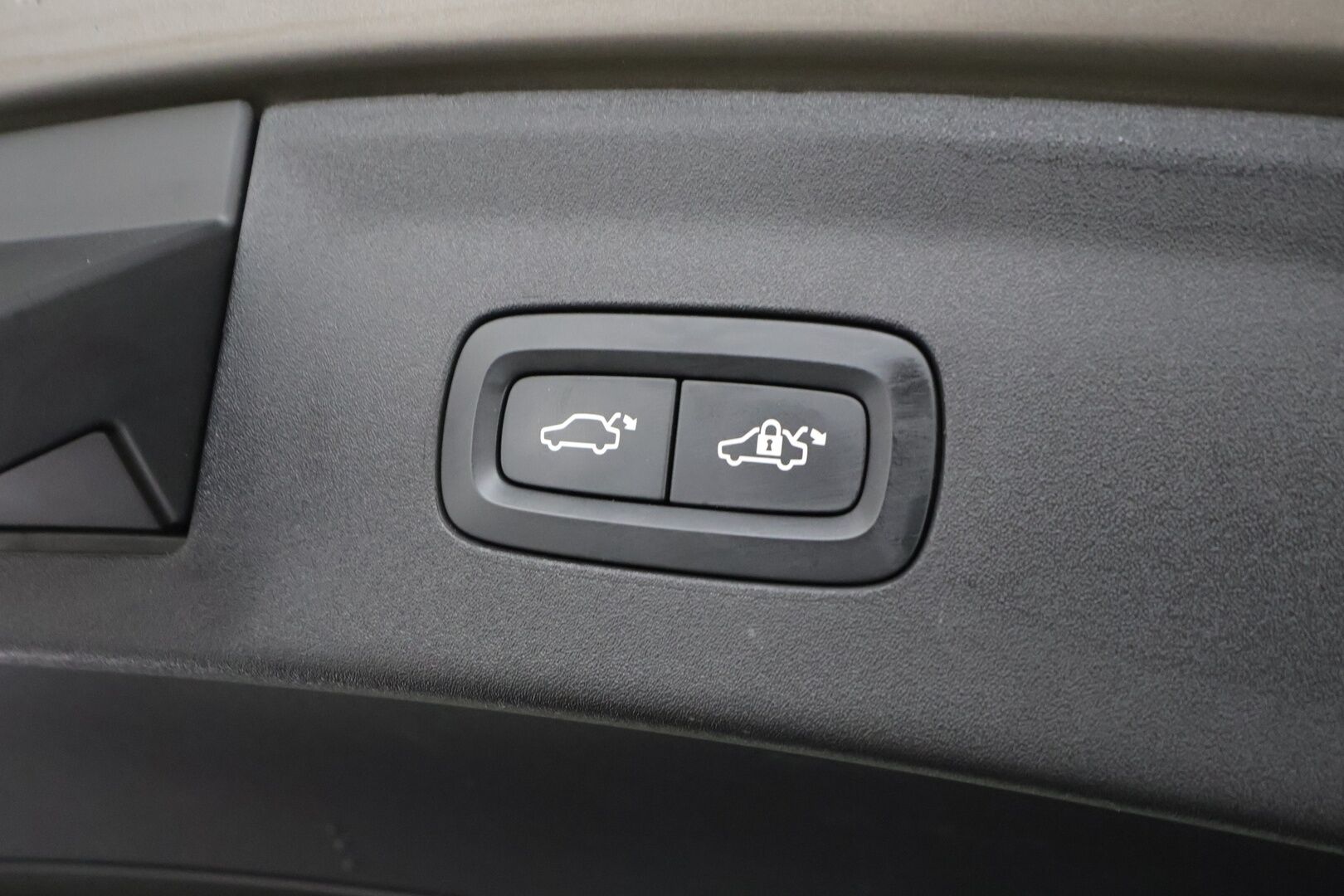 Polestar 2 2021 Long Range Dual Motor, 300kW, 78kWh - | ACC | Koukku | Pixel LED | H/K | Muistipenkki | Lasikatto | P.Kamera | Ratinlämmitys | Keyless | Apple&Android | Kahdet Renkaat |