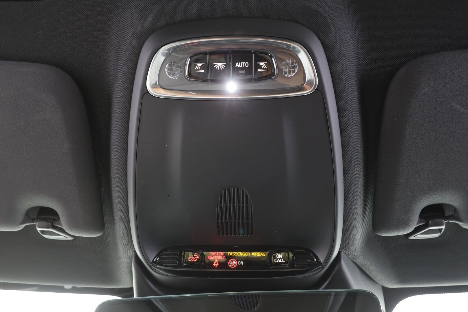 Volvo V60 2020 T8 TwE AWD R-Design aut - | Pilot assist | Webasto | Koukku | Full-LED | Muistipenkki | P.kamera | Puolinahat | Keyless | Apple&Android | Suomi-auto | Merkkihuollot | Kahdet Renkaat |