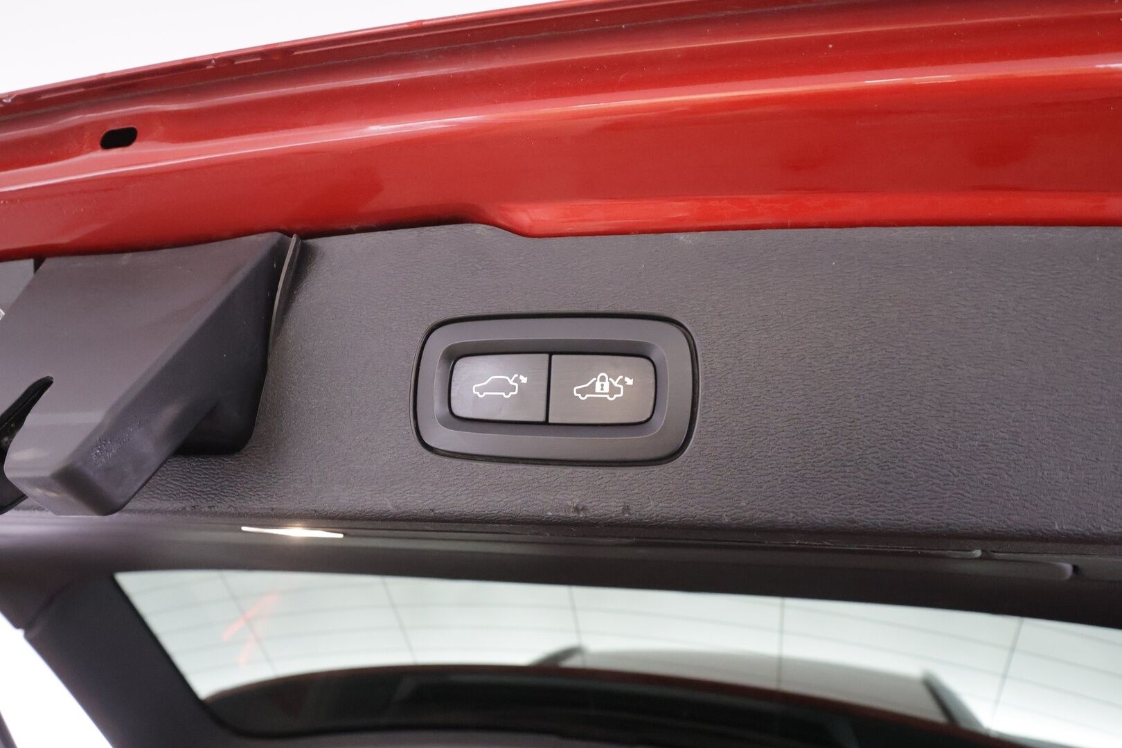 Volvo V60 2020 T8 TwE AWD R-Design aut - | Pilot assist | Webasto | Koukku | Full-LED | Muistipenkki | P.kamera | Puolinahat | Keyless | Apple&Android | Suomi-auto | Merkkihuollot | Kahdet Renkaat |