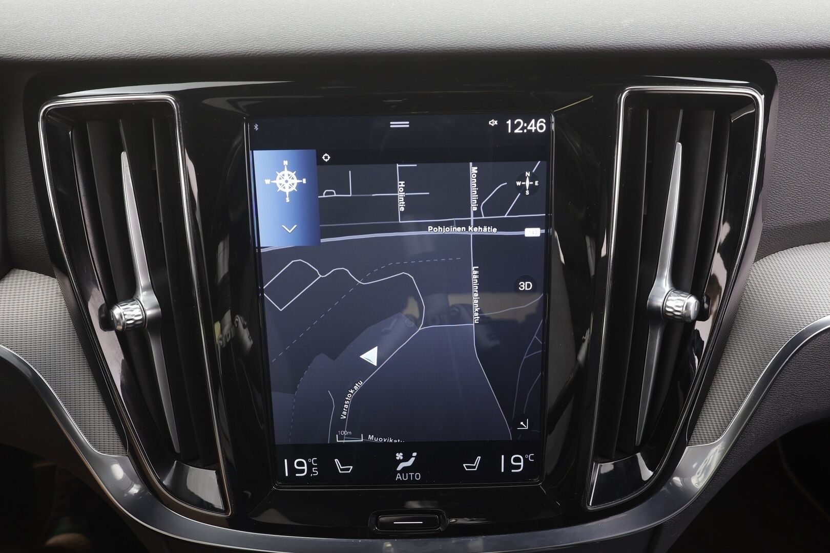 Volvo V60 2020 T8 TwE AWD R-Design aut - | Pilot assist | Webasto | Koukku | Full-LED | Muistipenkki | P.kamera | Puolinahat | Keyless | Apple&Android | Suomi-auto | Merkkihuollot | Kahdet Renkaat |