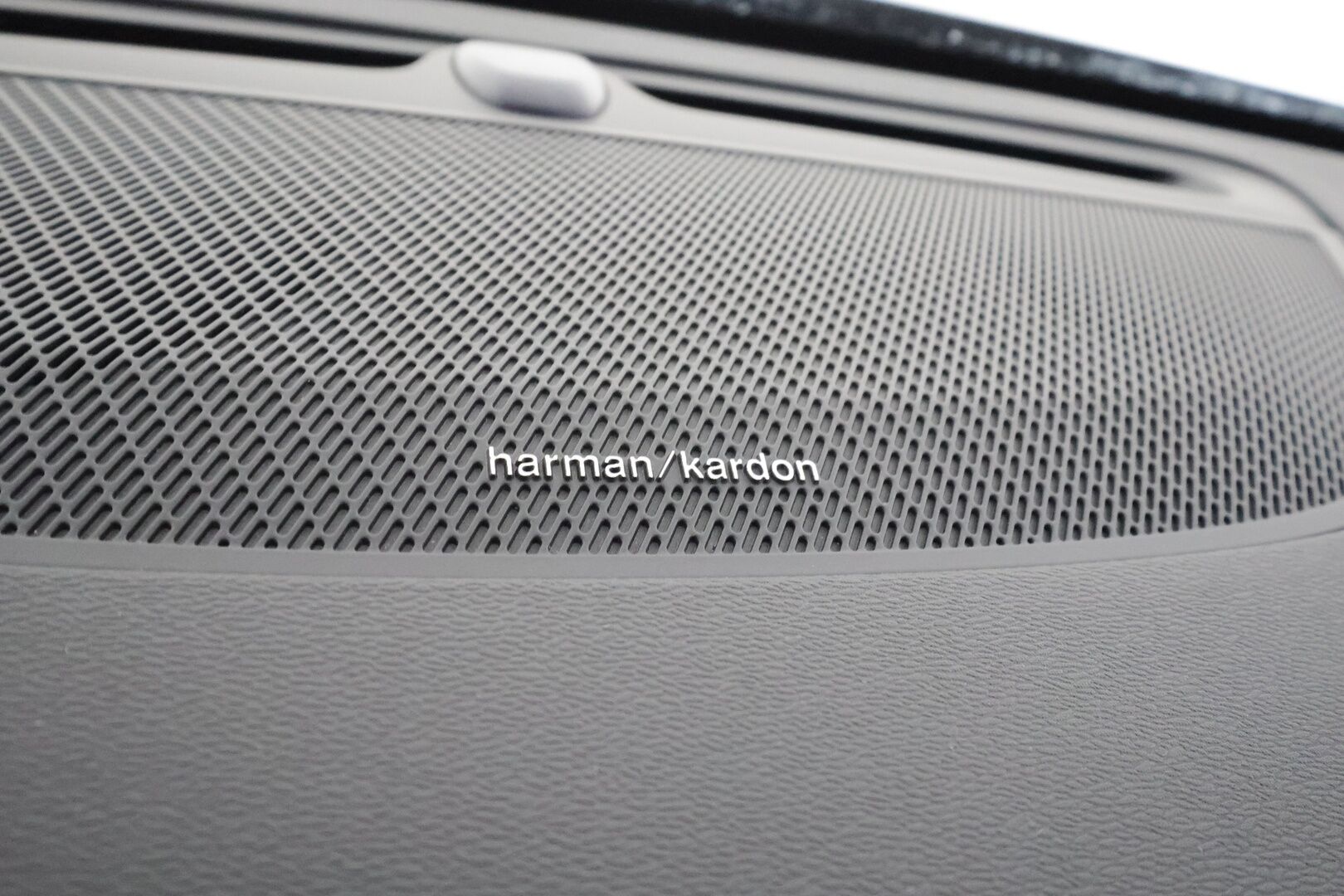 Volvo S60 2020 T5 Business R-Design aut - | ACC | Webasto | Harman/Kardon | Muistipenkki | Sporttipenkit | Puolinahat | Pilot Assist | Keyless | Lämm. ratti | Digimittaristo | 