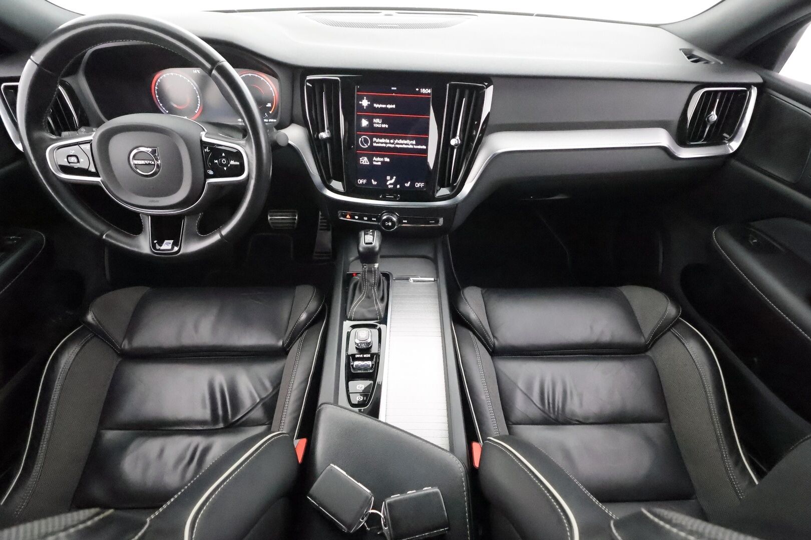 Volvo S60 2020 T5 Business R-Design aut - | ACC | Webasto | Harman/Kardon | Muistipenkki | Sporttipenkit | Puolinahat | Pilot Assist | Keyless | Lämm. ratti | Digimittaristo | 
