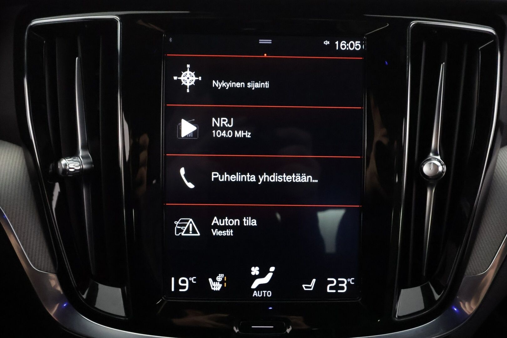 Volvo S60 2020 T5 Business R-Design aut - | ACC | Webasto | Harman/Kardon | Muistipenkki | Sporttipenkit | Puolinahat | Pilot Assist | Keyless | Lämm. ratti | Digimittaristo | 