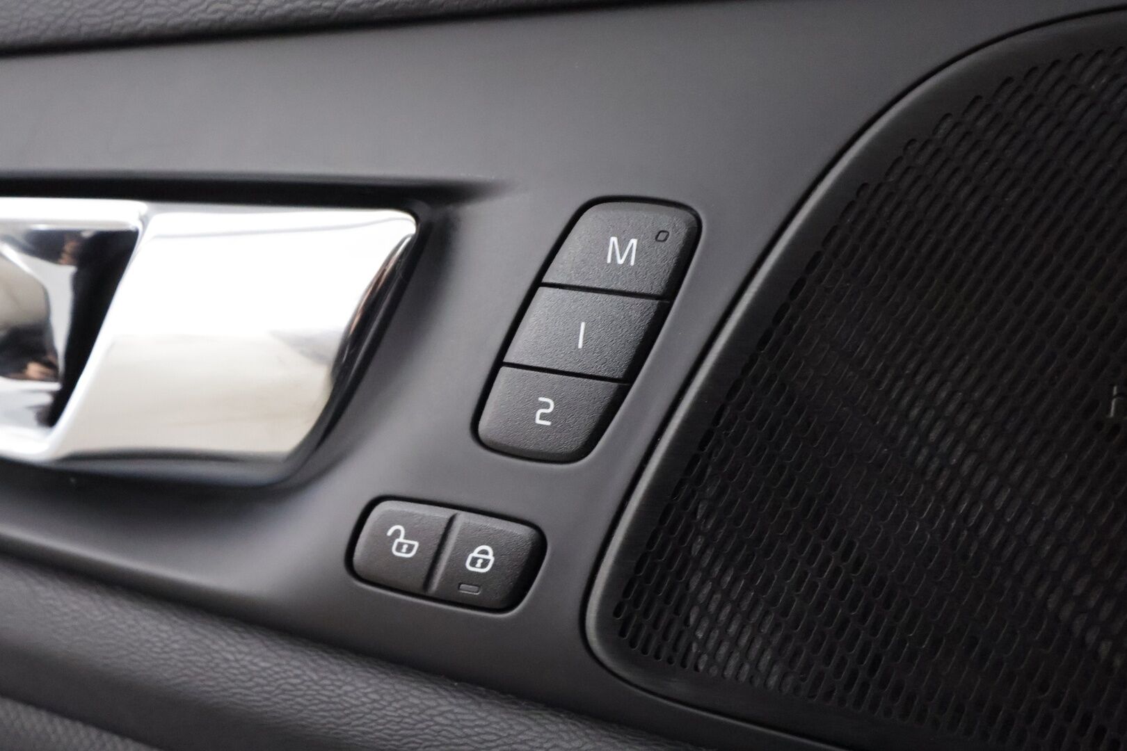Volvo S60 2020 T5 Business R-Design aut - | ACC | Webasto | Harman/Kardon | Muistipenkki | Sporttipenkit | Puolinahat | Pilot Assist | Keyless | Lämm. ratti | Digimittaristo | 