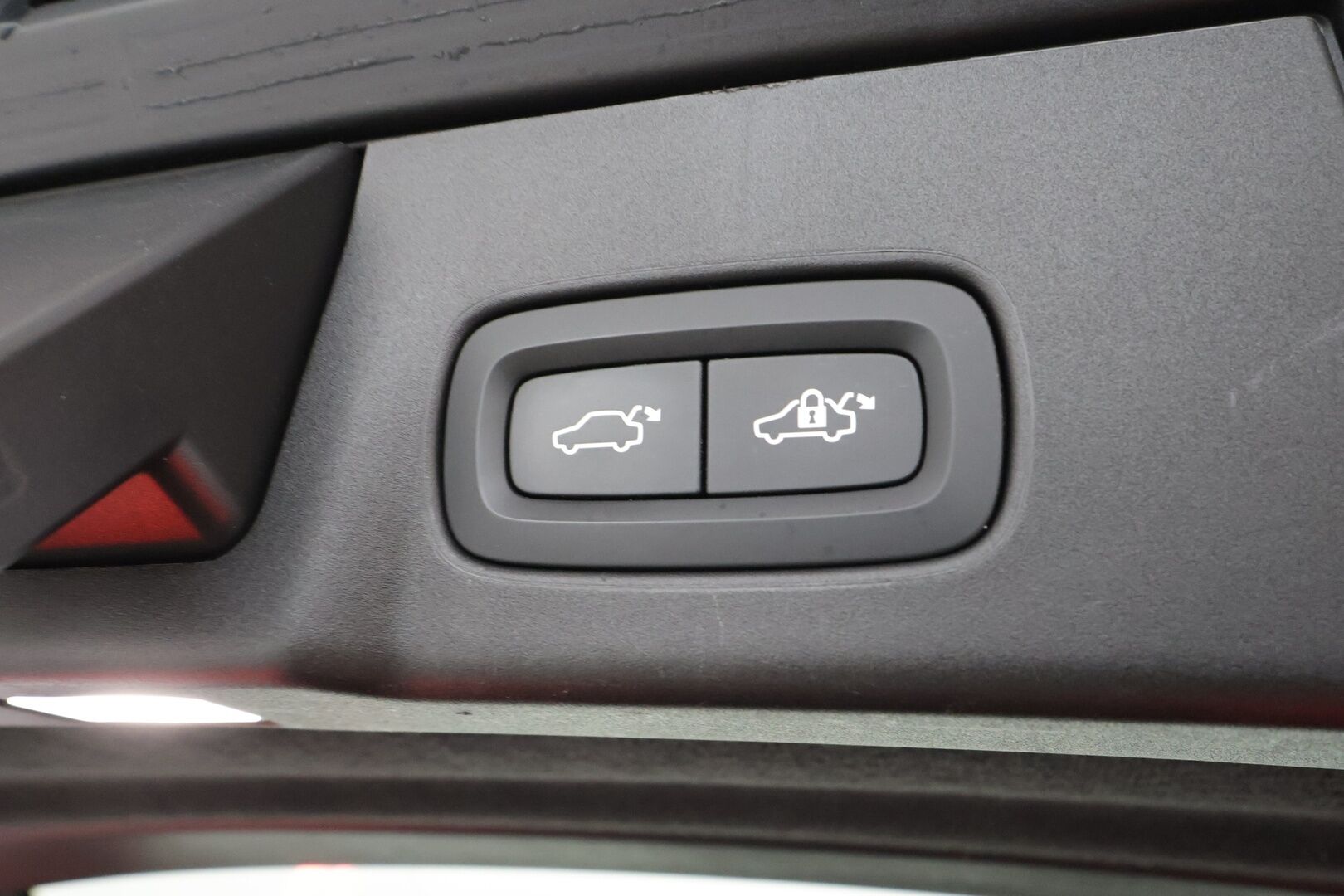 Volvo V90 2020 T8 TwE AWD Business Inscription aut - | Webasto | Koukku | ACC | Full-LED | P.Kamera | Sporttinahat Muistilla | Navi | Kaistavahti | Katveavustin | Keyless | 2x Latauskaapelit | Kahdet renkaat | Jakopää tehty! 