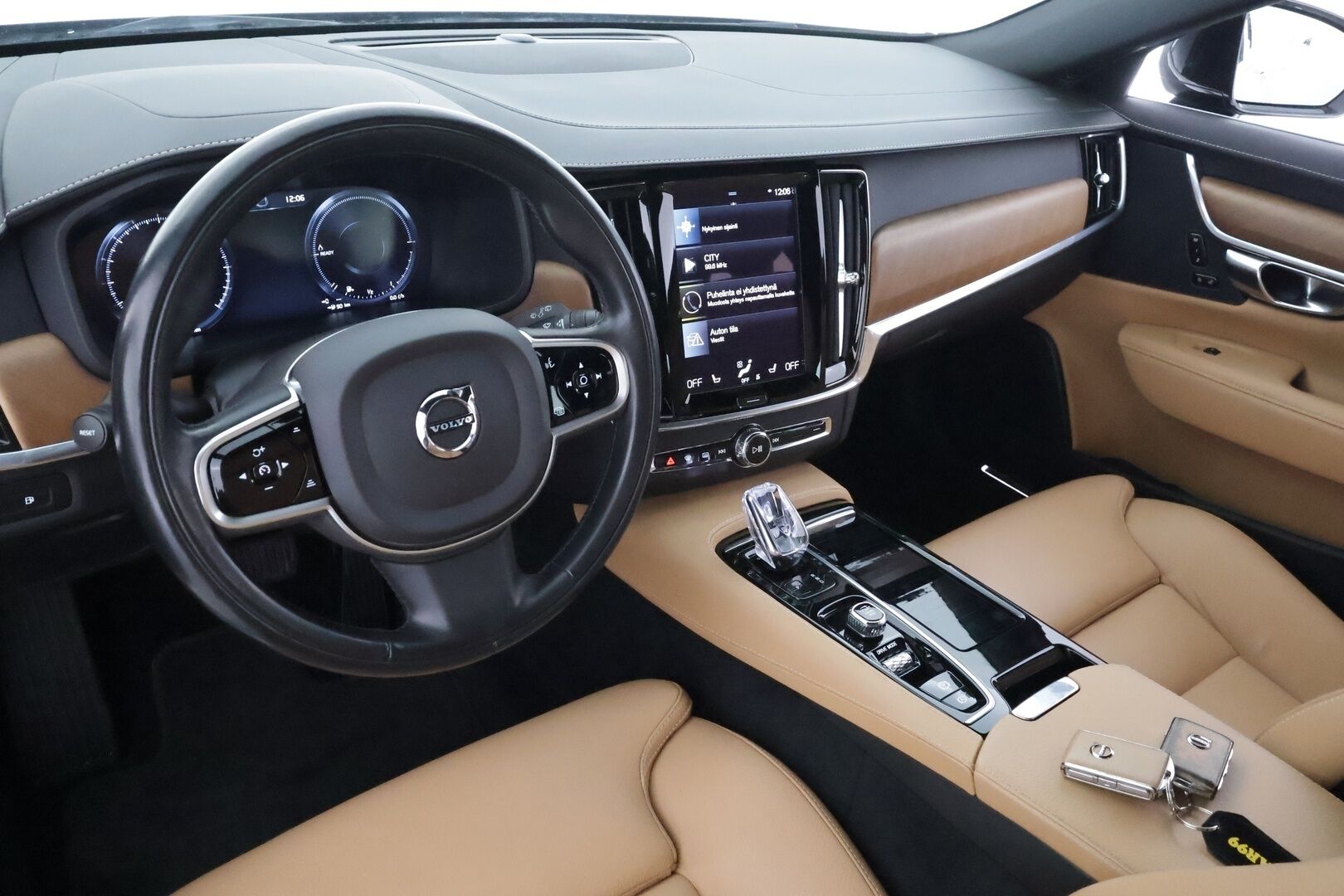 Volvo V90 2020 T8 TwE AWD Business Inscription aut - | Webasto | Koukku | ACC | Full-LED | P.Kamera | Sporttinahat Muistilla | Navi | Kaistavahti | Katveavustin | Keyless | 2x Latauskaapelit | Kahdet renkaat | Jakopää tehty! 