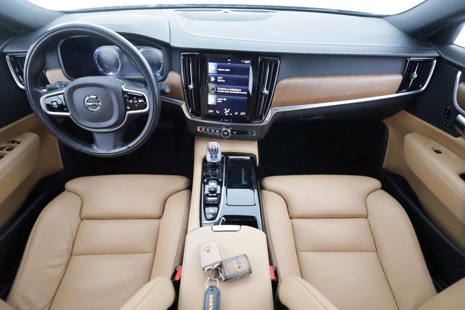 Volvo V90 2020 T8 TwE AWD Business Inscription aut - | Webasto | Koukku | ACC | Full-LED | P.Kamera | Sporttinahat Muistilla | Navi | Kaistavahti | Katveavustin | Keyless | 2x Latauskaapelit | Kahdet renkaat | Jakopää tehty! 