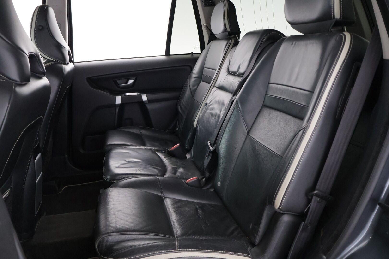 Volvo XC90 2008 7-seater D5 AWD Geartronic** YritysOutlet - Myydään vain yrityksille - 7-paikkanen | Webasto | Vetokoukku | Erinomainen huoltohistoria | 2x Renkaat alumiinivanteineen