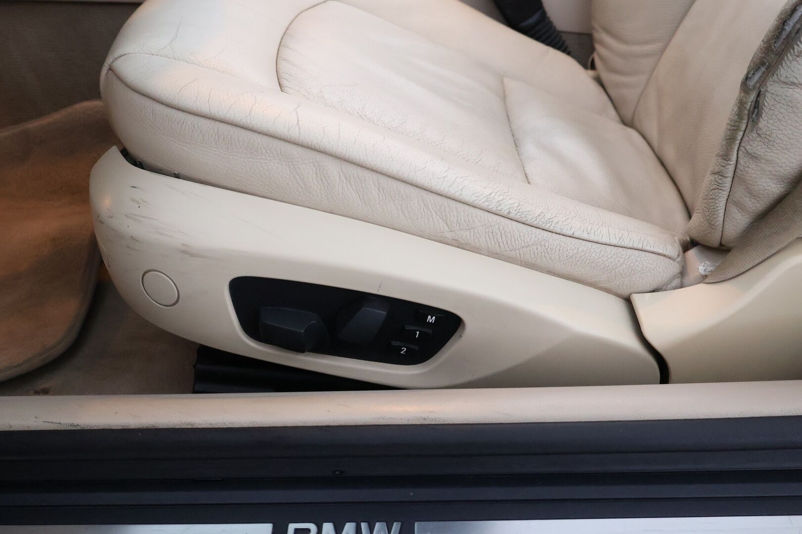 BMW 330 2008 A E92 Coupé - Prof. Navi / Sähköpenkit / Vaalea Nahkasisusta / Xenon / Keyless / Juuri saapunut!