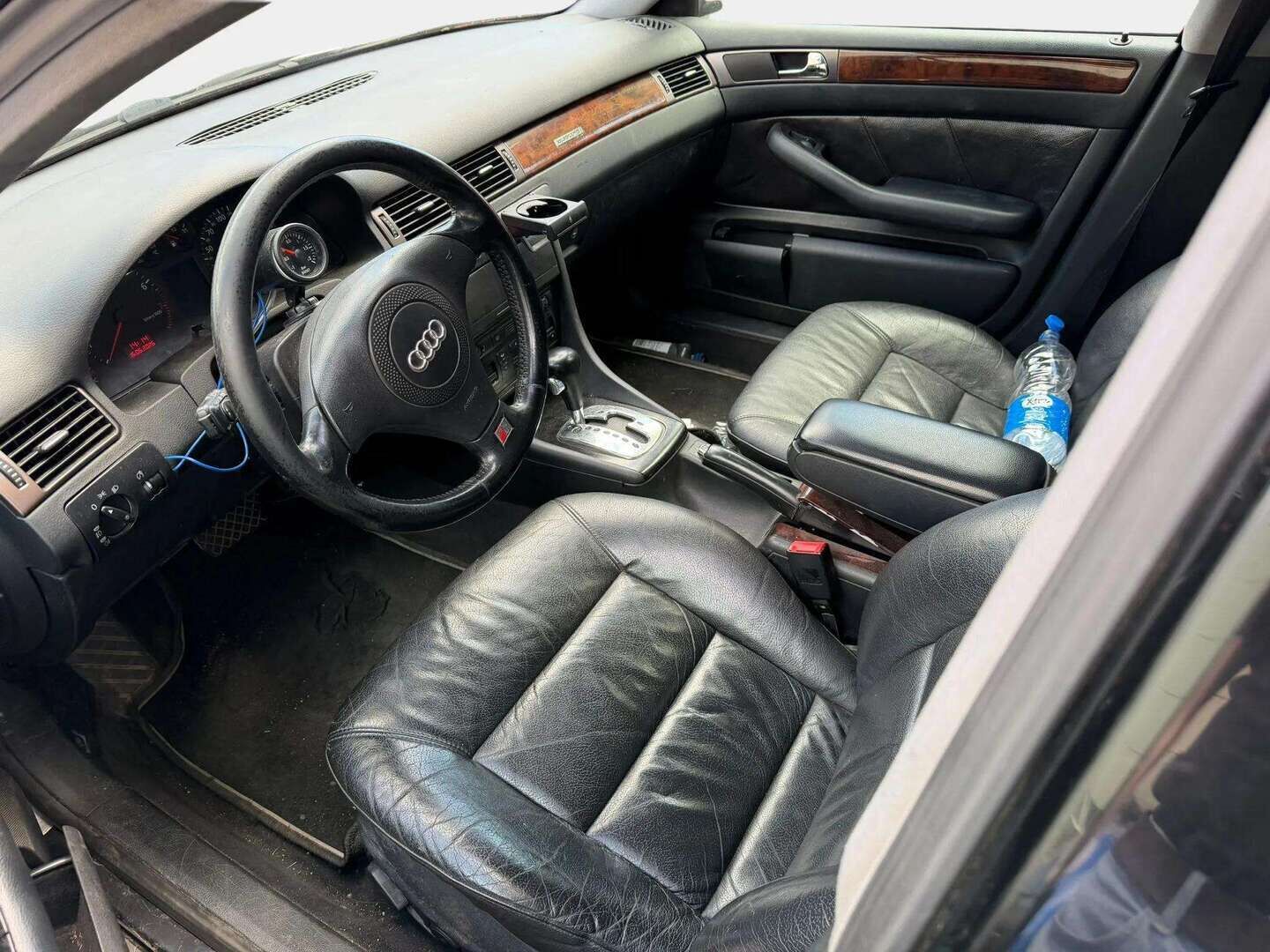 Audi A6 2000 5D A6 AVANT QUATTRO 2.7T AUTOMATIC-4B-4X4/276 - | Tämä auto myydään YritysOutlet -valikoimasta vain yritykselle | Lohko | 2xVanteet | Pioneeri soitin | Nahkasisusta |