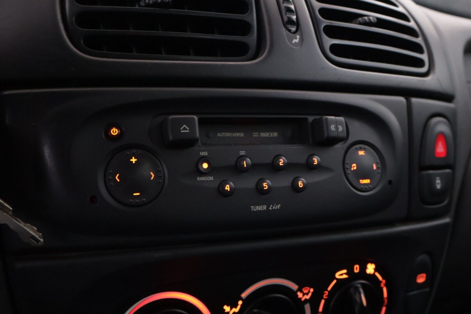 Renault Megane 2001 Classic 1.4  *Juuri Katsastettu* - YritysOutlet - Myydään vain yrityksille - - YritysOutlet - Myydään vain yrityksille