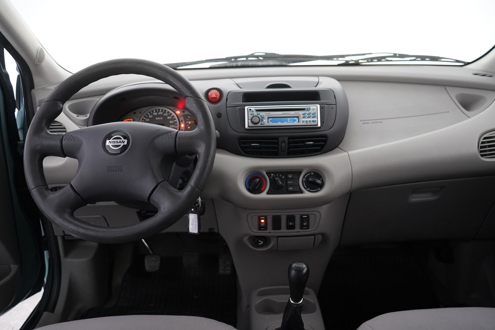 Nissan Almera 2002 1,8 16V Business 5ov. - YritysOutlet - Myydään vain yrityksille - Kahdet ok renkaat / Suomi-auto / Seuraava katsastus 04/2026