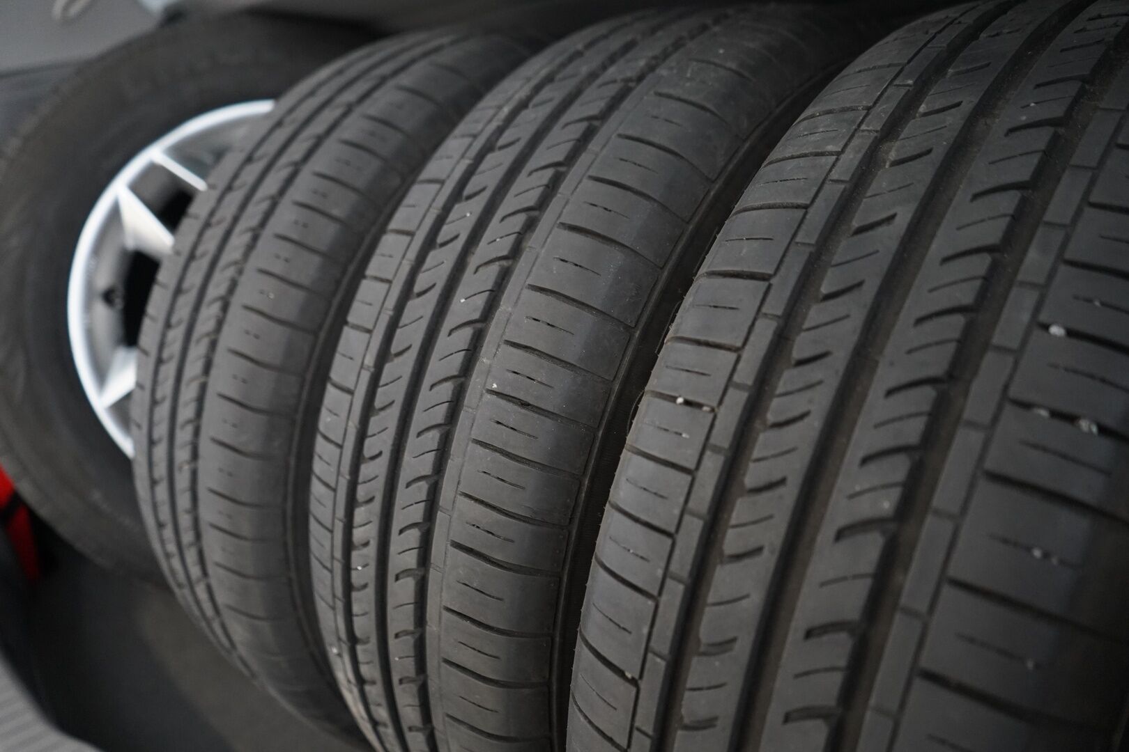 Nissan Almera 2002 1,8 16V Business 5ov. - YritysOutlet - Myydään vain yrityksille - Kahdet ok renkaat / Suomi-auto / Seuraava katsastus 04/2026