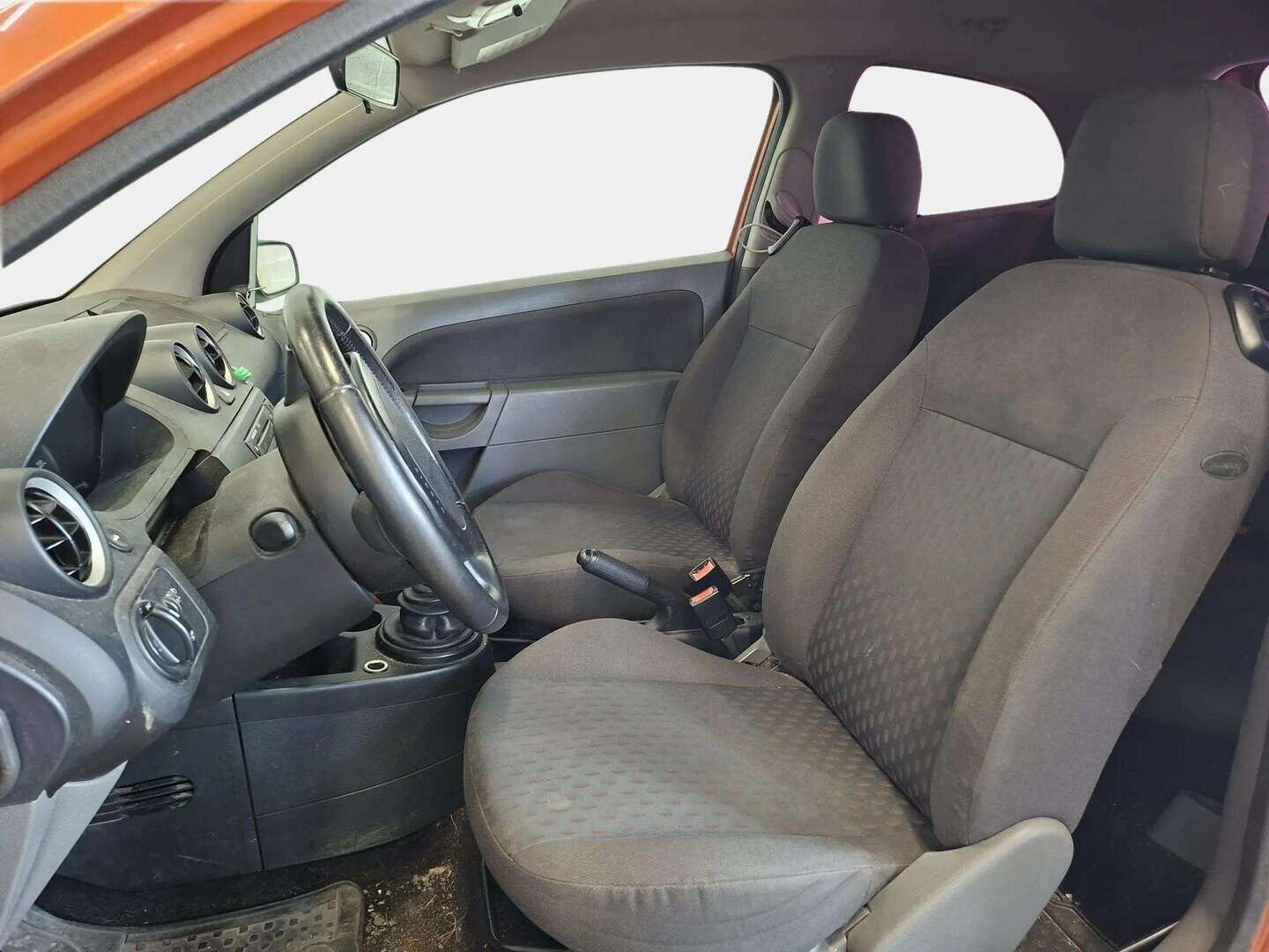 Ford Fiesta 2003 2D FIESTA HATCHBACK 1.4 - | Myydään vain yrityksille! | Suomi-auto | Lohkolämmitin + sisäpistoke | Sisätilanlämmitin | Sähkösäätöiset ikkunat ja peilit | Nahkaverhoiltu monitoimiohjauspyörä | Huollettu! | Ei vikakoodeja! |