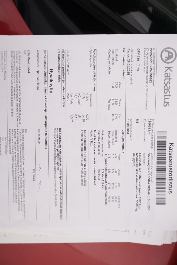 Volkswagen Bora 2004 4D BORA SEDAN 1.6 - * MYYDÄÄN HUUTOKAUPAT.COM * 