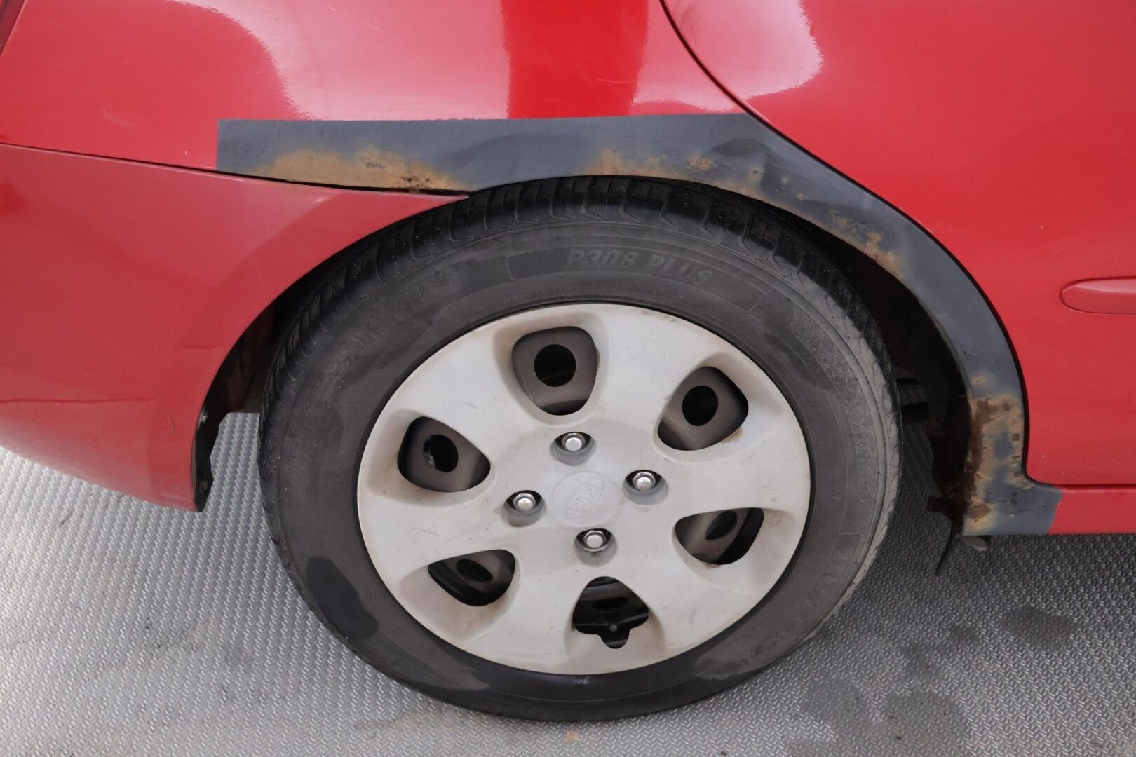 Kia Cerato 2005 5D CERATO MPV 1.6-FE2422/261 - TÄMÄ AUTO MYYDÄÄN HUUTOKAUPAT.COM SIVUSTOLLA