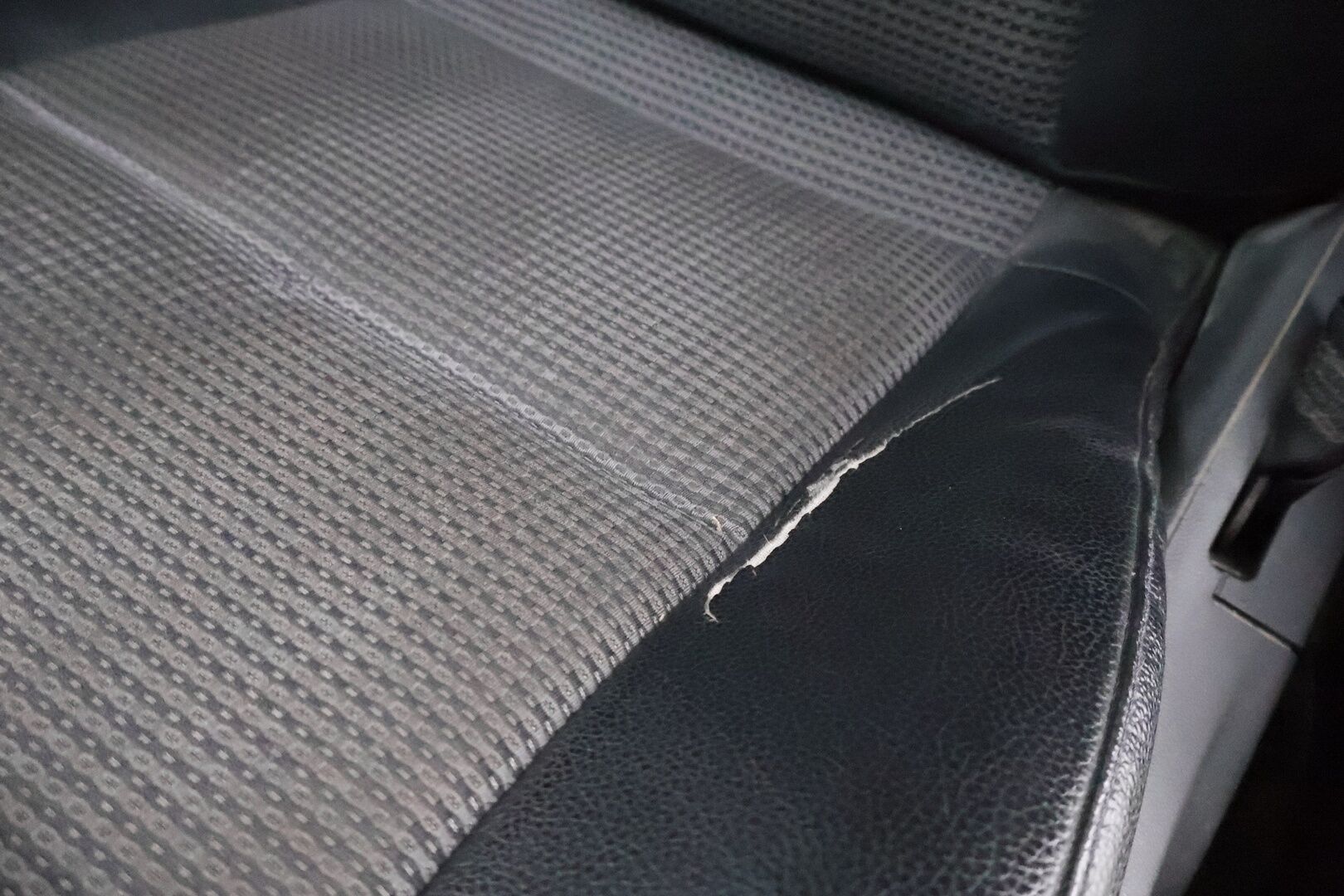 Mercedes-Benz C 2006 180 Kompressor aut - MYYDÄÄN HUUTOKAUPAT.COM! Suomi-auto / Lohko / Vakkari / Koukku / Juuri katsastettu!