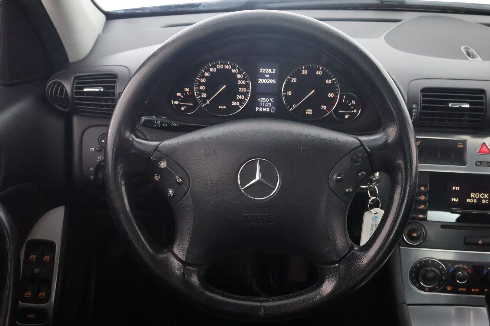Mercedes-Benz C 2006 180 Kompressor aut - MYYDÄÄN HUUTOKAUPAT.COM! Suomi-auto / Lohko / Vakkari / Koukku / Juuri katsastettu!