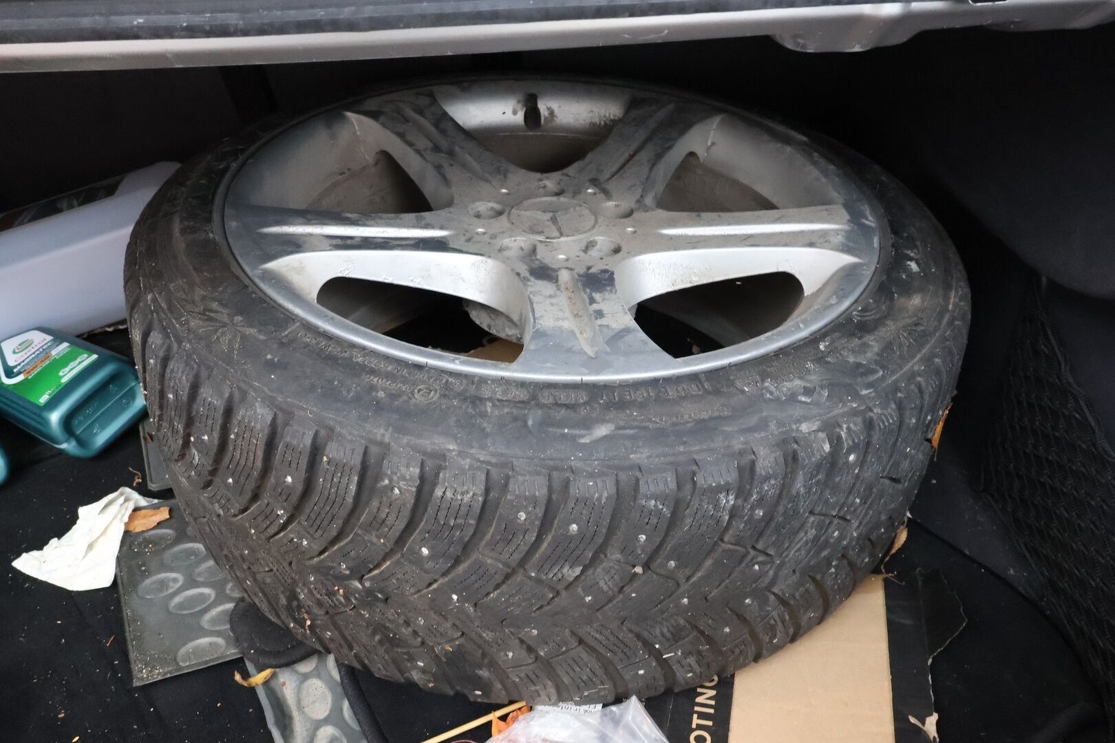 Mercedes-Benz CLS 2005 500 V8 - YritysOutlet - Myydään vain yrityksille - – Tämä auto myydään YritysOutlet -valikoimasta vain yritykselle