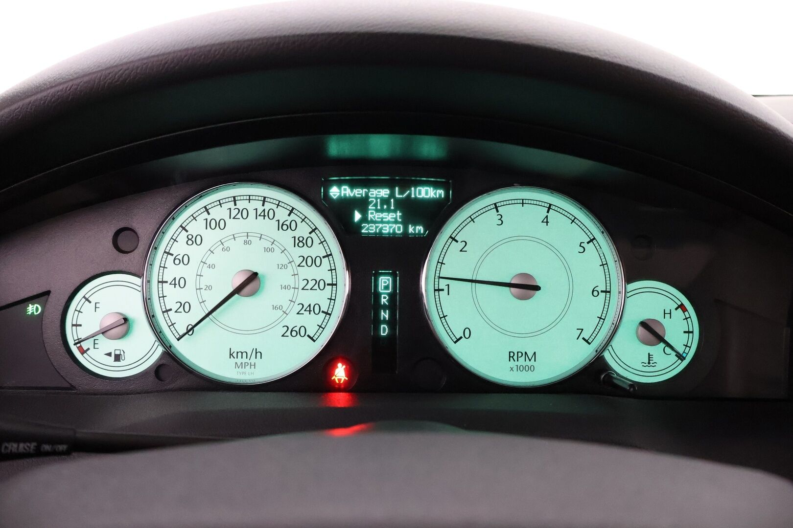 Chrysler 300C 2006 3.5 V6 AWD 5d A - MYYDÄÄN HUUTOKAUPAT.COM