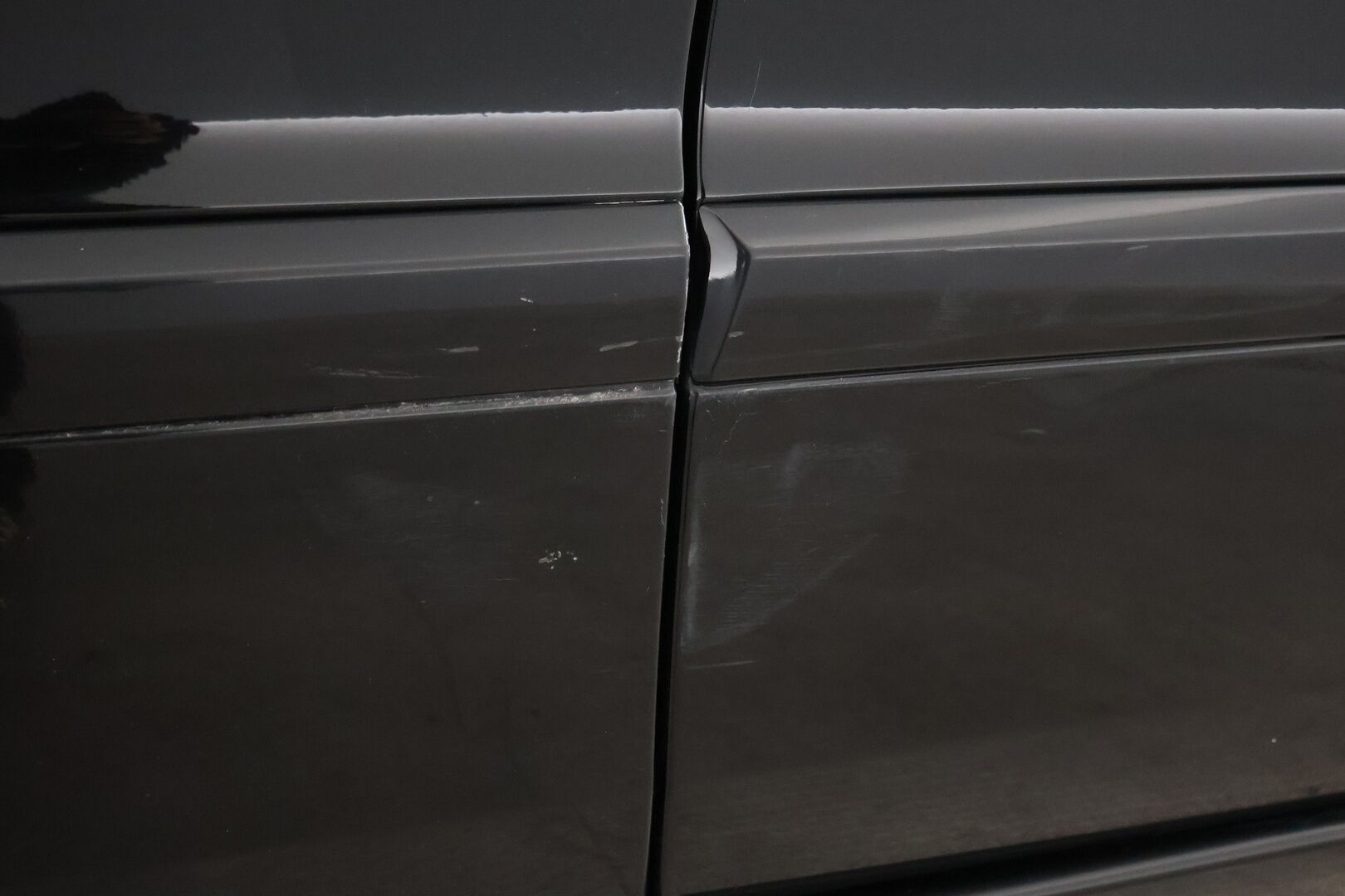 Volvo V70 2006 2,5T Geartronic | Myydään huutokaupat.comissa | - | Myydään huutokaupat.comissa | Koukku | Suomi-auto | Lohko | LED-lisävalo | 2x vanteet renkaineen | Tehokas malli! |