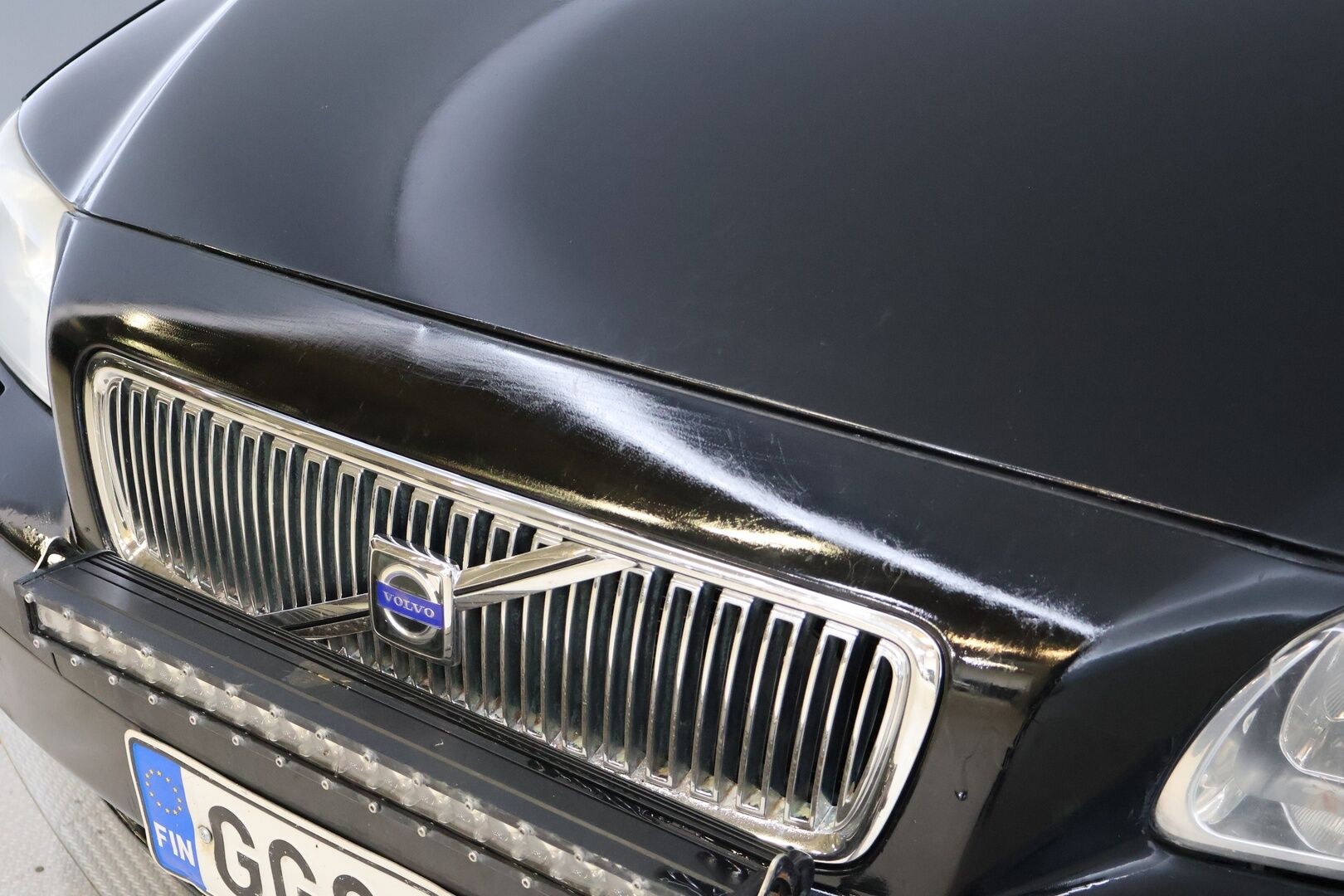 Volvo V70 2006 2,5T Geartronic | Myydään huutokaupat.comissa | - | Myydään huutokaupat.comissa | Koukku | Suomi-auto | Lohko | LED-lisävalo | 2x vanteet renkaineen | Tehokas malli! |