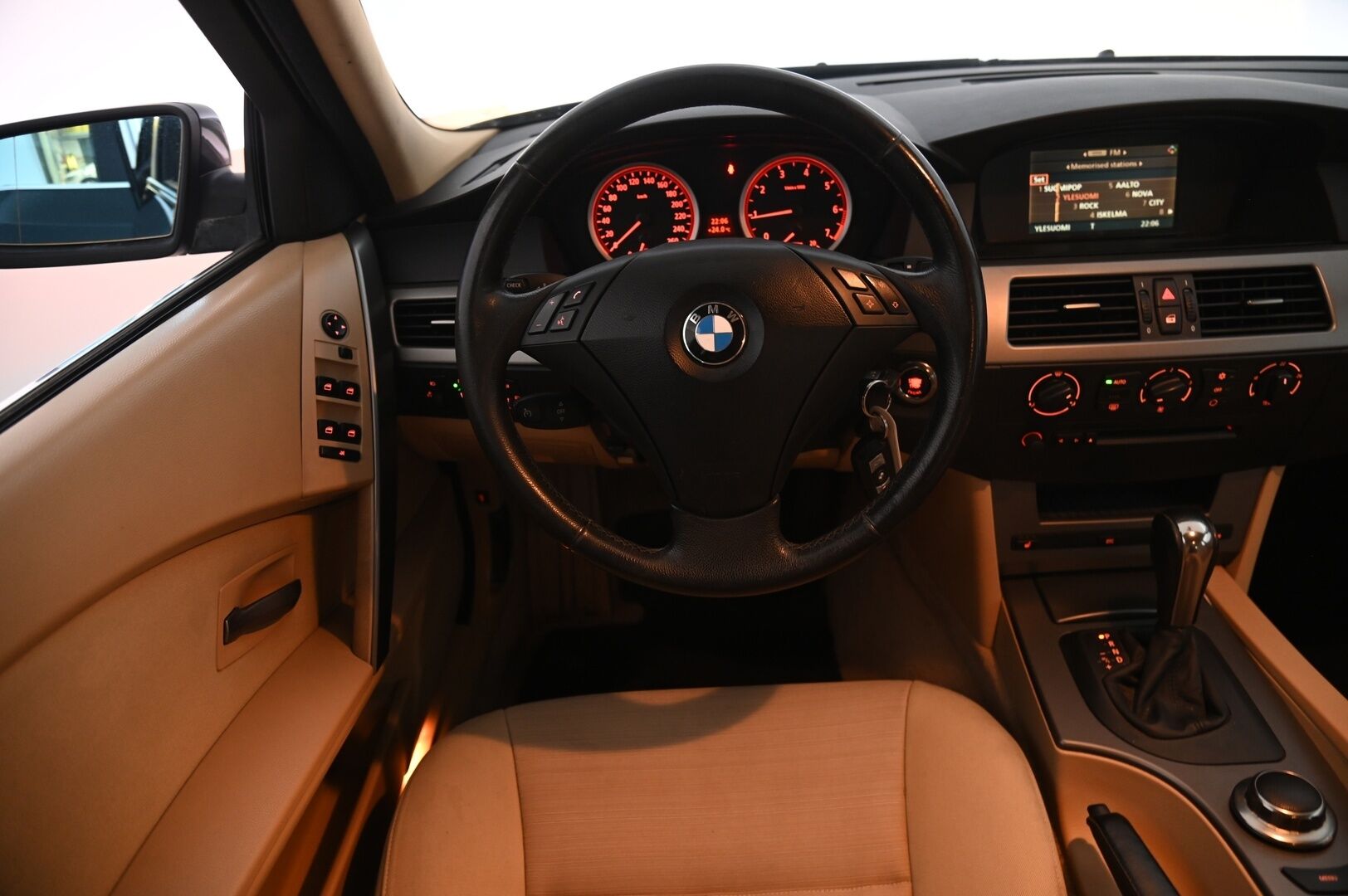 BMW 523 2006 *Myydään Huutokaupat.com*