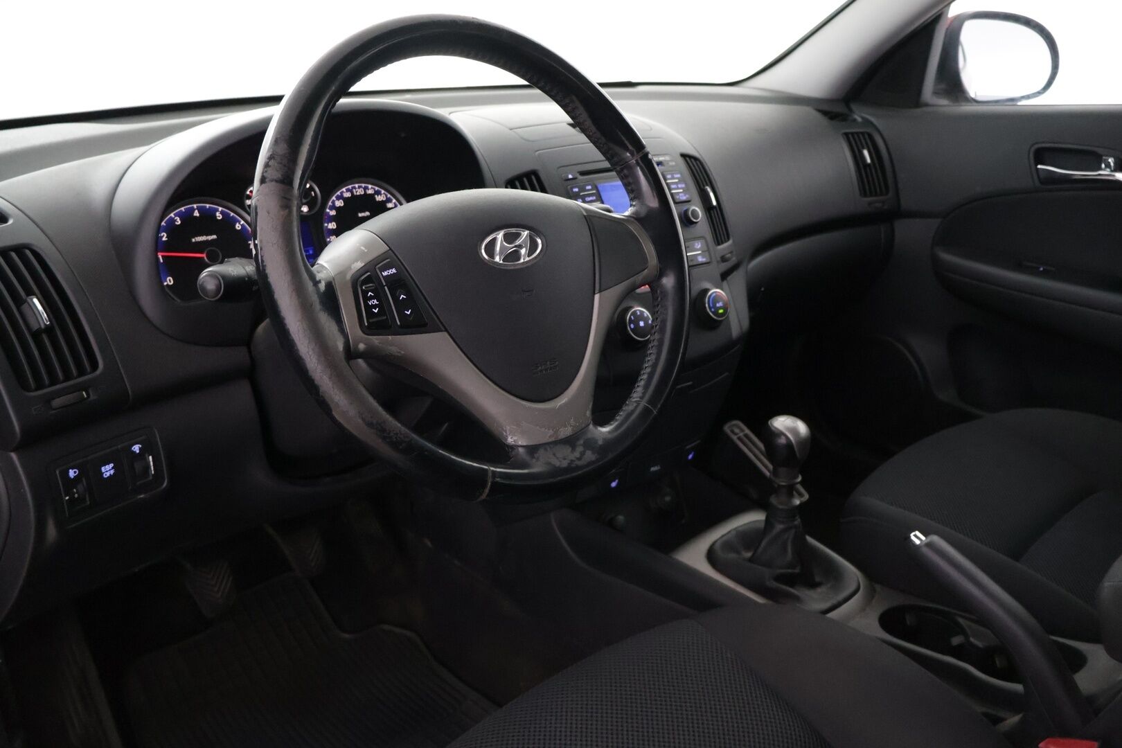 Hyundai i30 2008 1,6 Wagon Comfort - Kahdet Renkaat | 2x avain | Koukku | Radio |Tämä auto myydään YritysOutlet -valikoimasta vain yritykselle |