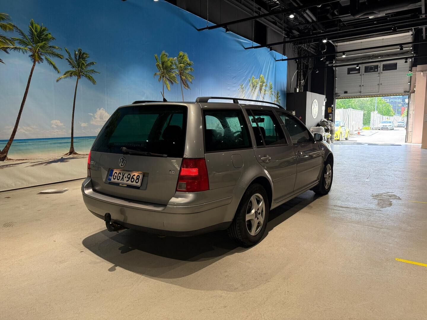 Volkswagen Golf Variant 2006 1,6 77 kW Trendline / Myydään huutokaupat.com:issa! - 2x renkaat&vanteet / Huoltokirja / Lohkolämmitin / 2x avain