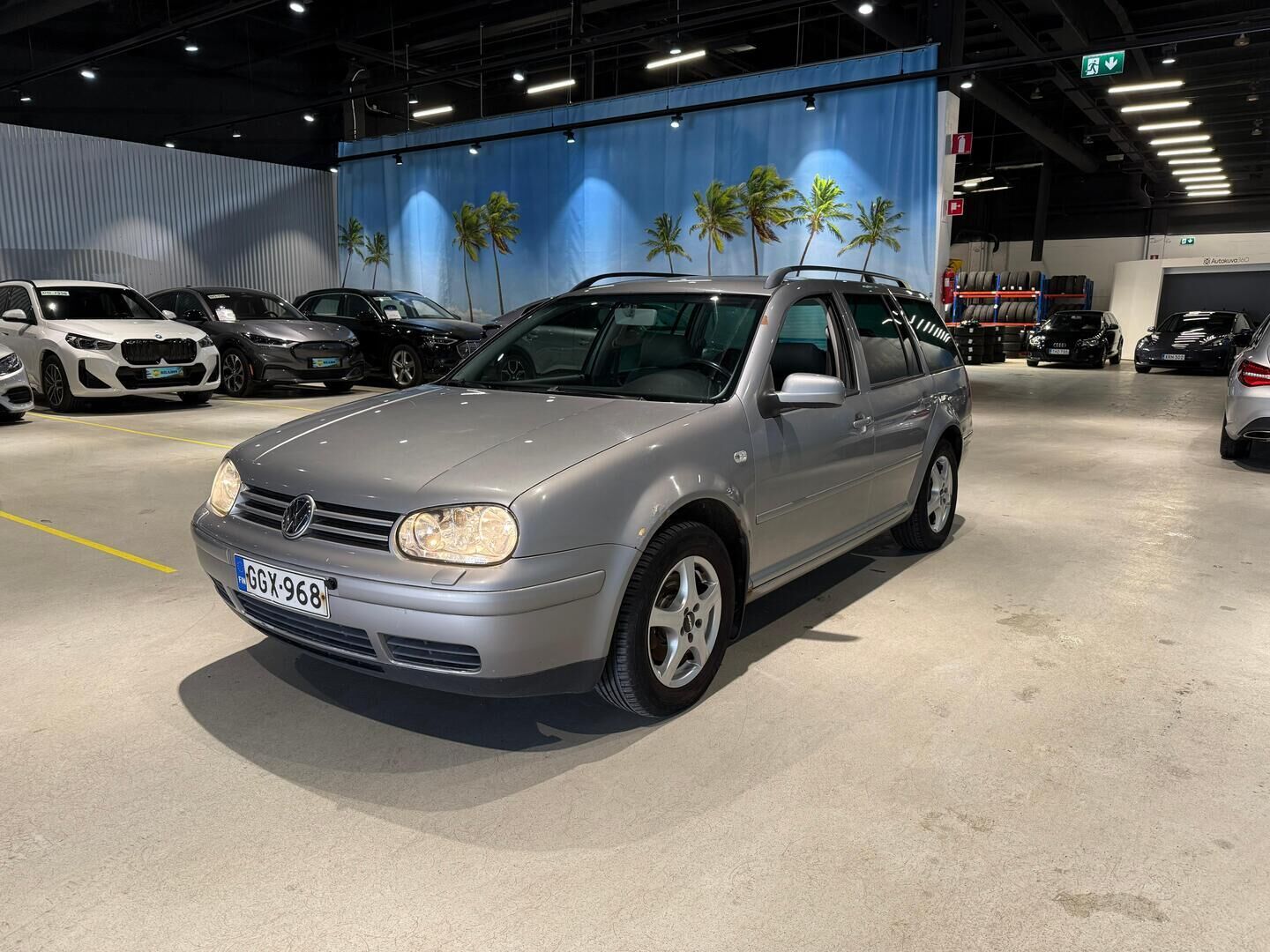 Volkswagen Golf Variant 2006 1,6 77 kW Trendline / Myydään huutokaupat.com:issa! - 2x renkaat&vanteet / Huoltokirja / Lohkolämmitin / 2x avain