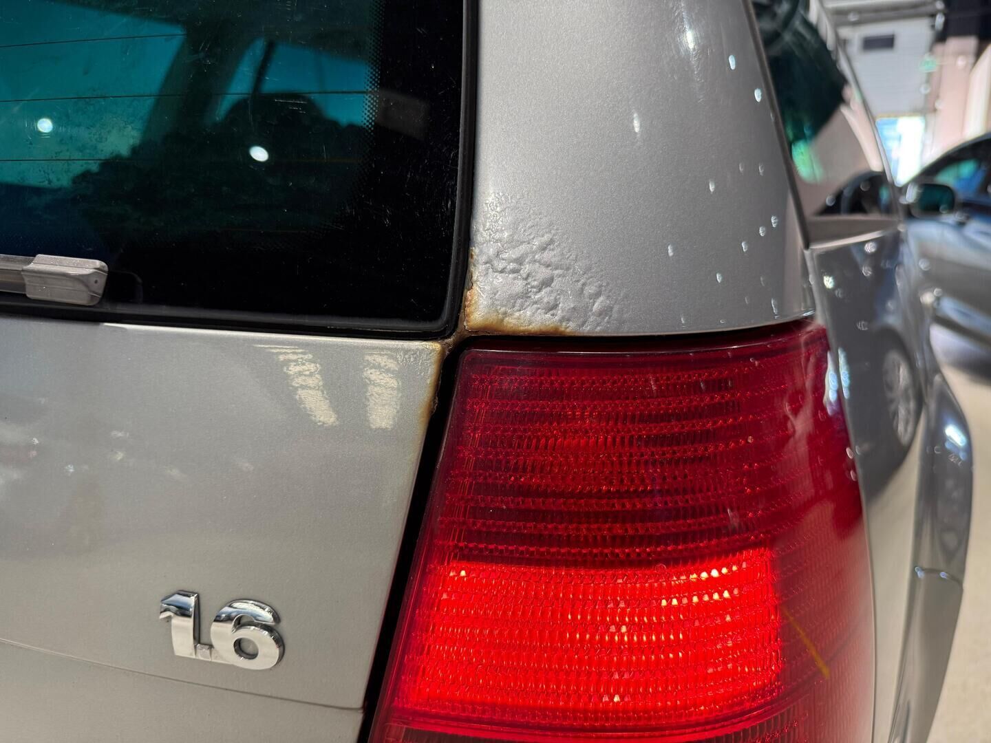 Volkswagen Golf Variant 2006 1,6 77 kW Trendline / Myydään huutokaupat.com:issa! - 2x renkaat&vanteet / Huoltokirja / Lohkolämmitin / 2x avain