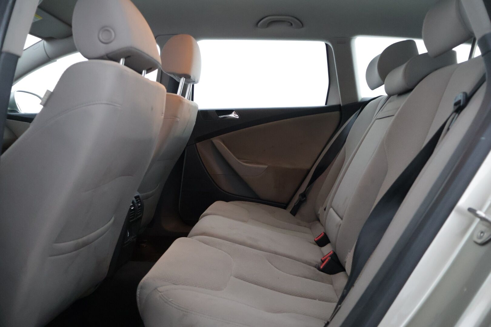 Volkswagen Passat Variant 2006 2,0 FSI 110 kW Trendline aut. * Myydään huutokaupat.com! / Suomiauto / Juuri katsastettu * - *Katsastettu 7/2025! / Ilmastointi / Vakkari*