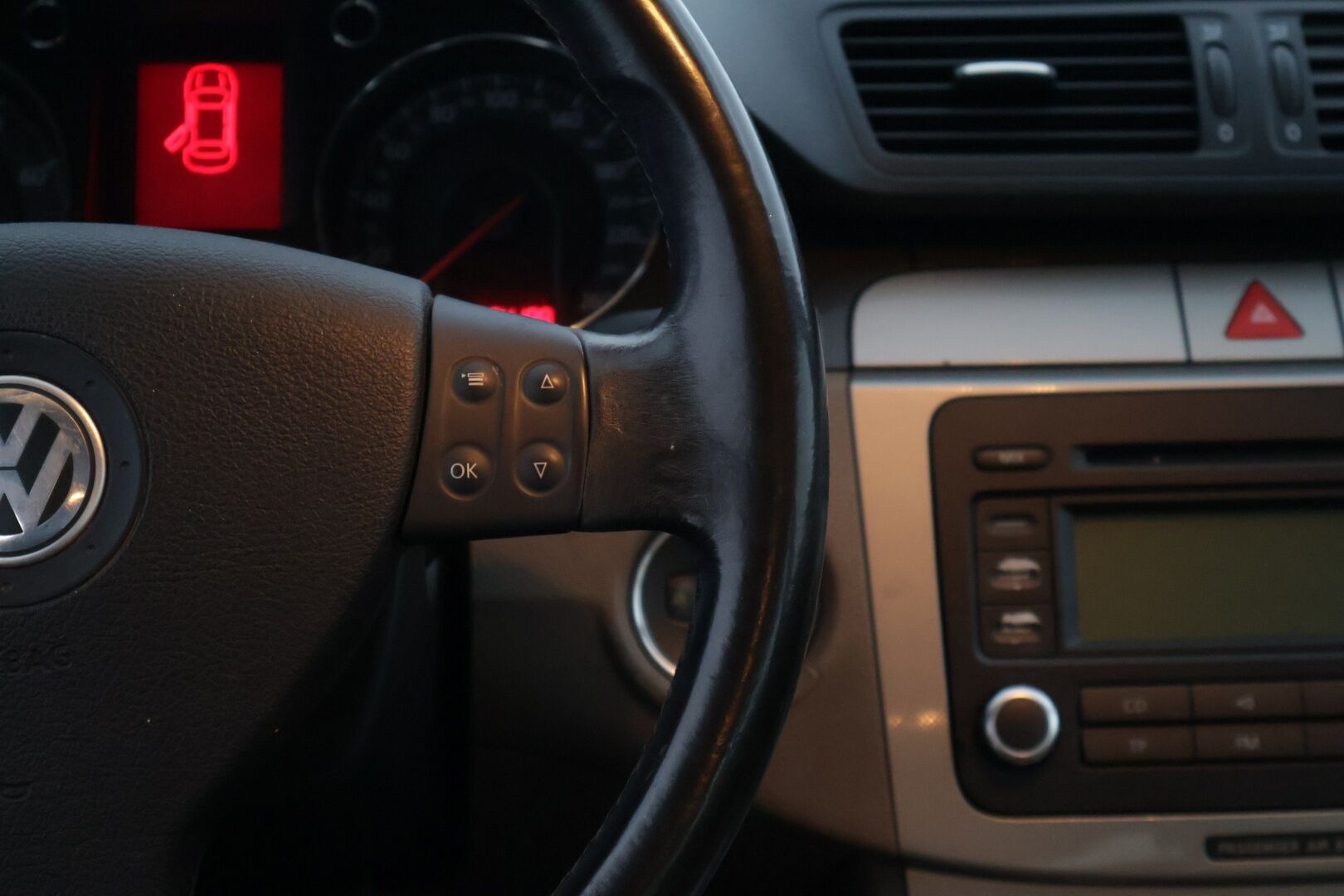 Volkswagen Passat Variant 2006 2,0 FSI 110 kW Trendline aut. * Myydään huutokaupat.com! / Suomiauto / Juuri katsastettu * - *Katsastettu 7/2025! / Ilmastointi / Vakkari*