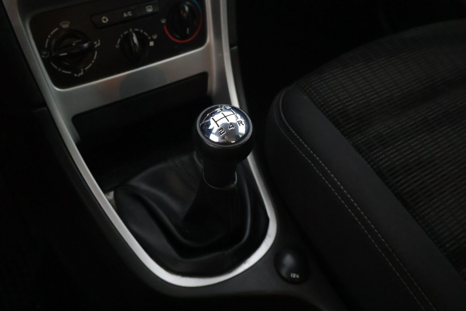 Peugeot 307 2007 5D 307 WAGON 1.6I YritysOutlet - Myydään vain yrityksille - * Kahdet hyvät renkaat / Leimaa vuoden loppuun / Huoltokirja / Hyvä ajettava! *