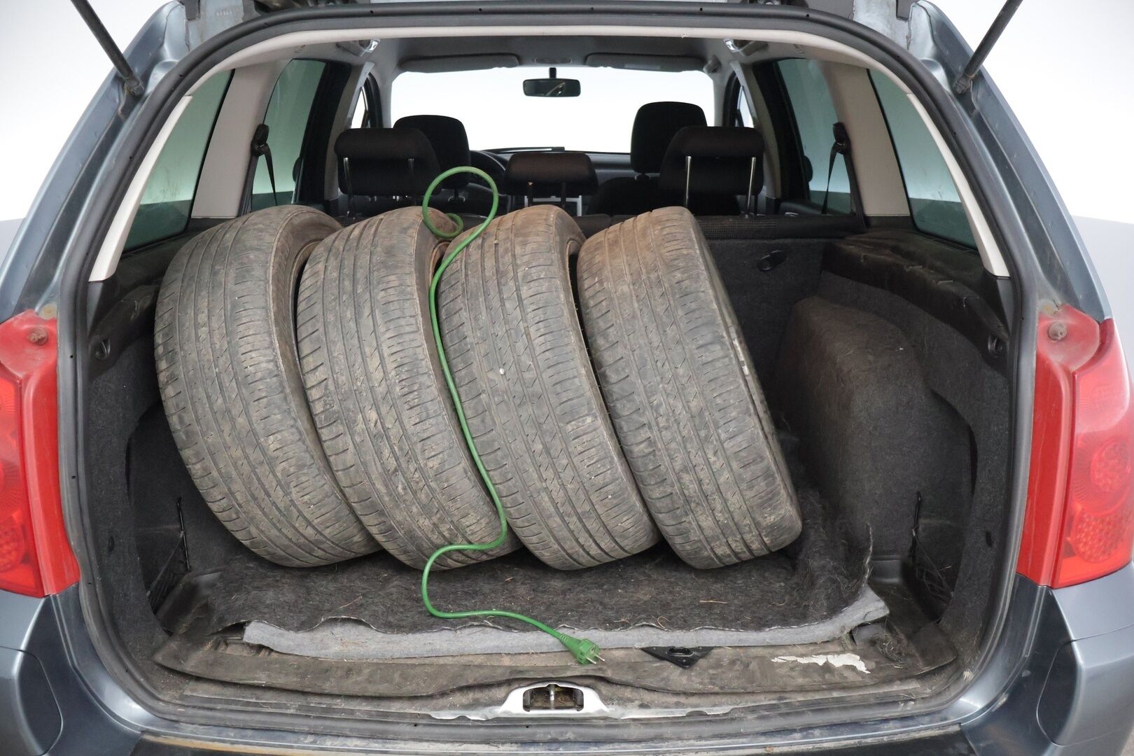 Peugeot 307 2007 5D 307 WAGON 1.6I YritysOutlet - Myydään vain yrityksille - * Kahdet hyvät renkaat / Leimaa vuoden loppuun / Huoltokirja / Hyvä ajettava! *