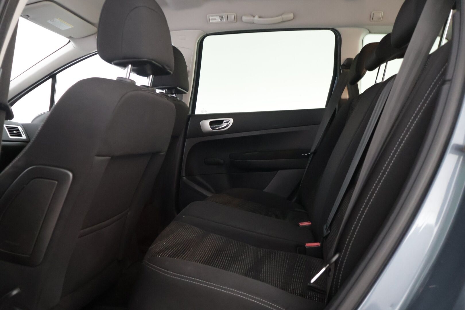 Peugeot 307 2007 5D 307 WAGON 1.6I YritysOutlet - Myydään vain yrityksille - * Kahdet hyvät renkaat / Leimaa vuoden loppuun / Huoltokirja / Hyvä ajettava! *