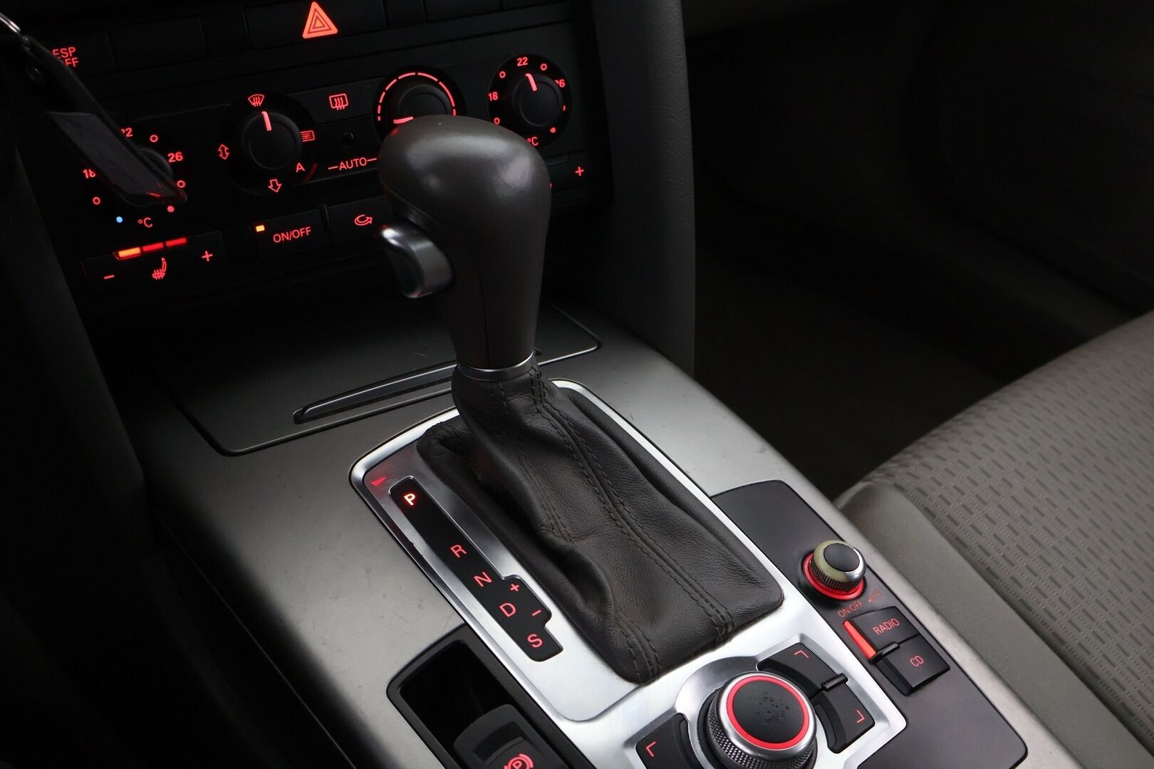 Audi A6 2006 - YritysOutlet - Myydään vain yrityksille