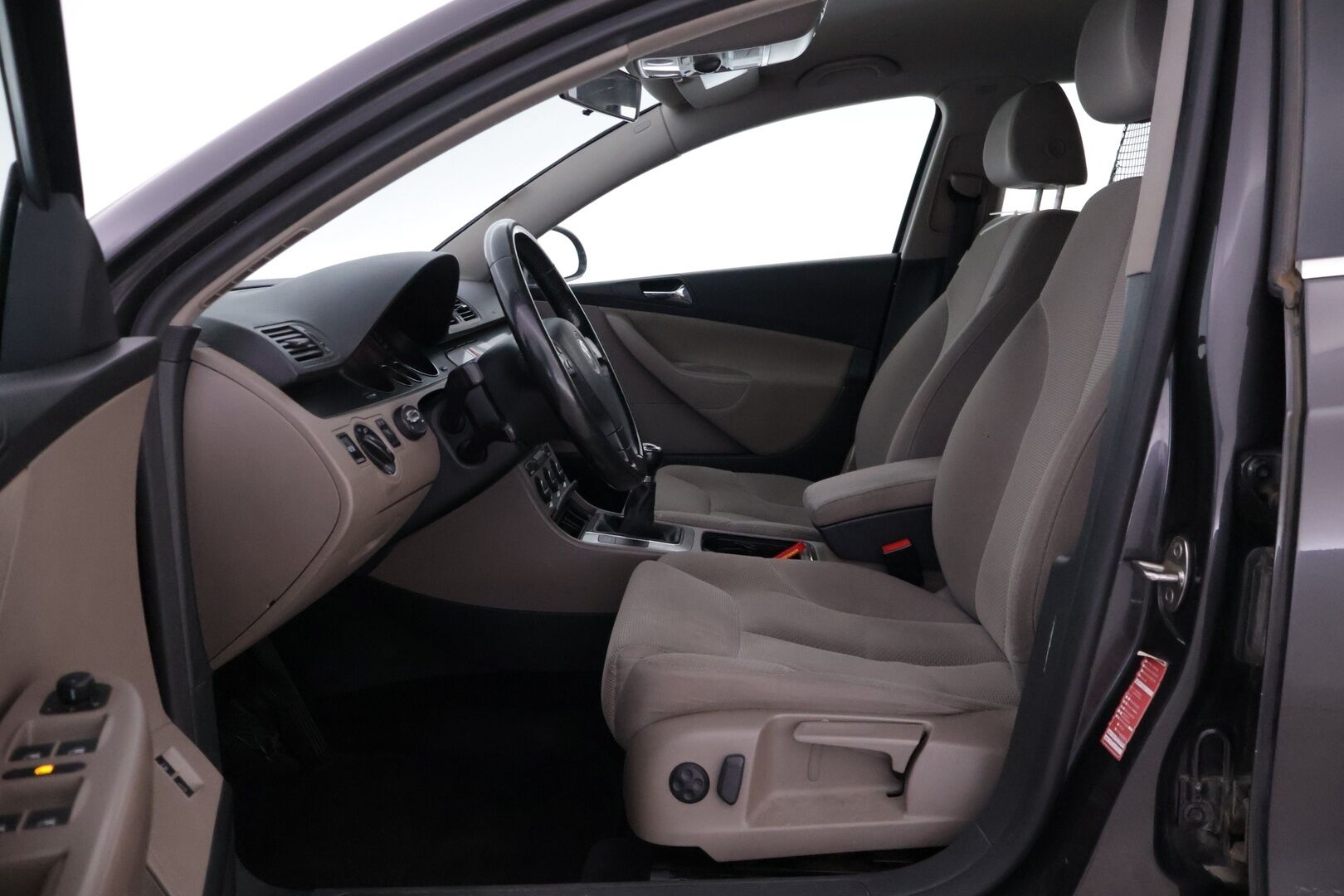 Volkswagen Passat Variant 2007 5D 1.9TDI *Lohko S.Pistoke / Koukku / Pakuksi rekattu / Suomiauto*  - YritysOutlet - Myydään vain yrityksille - – Tämä auto myydään YritysOutlet -valikoimasta vain yritykselle