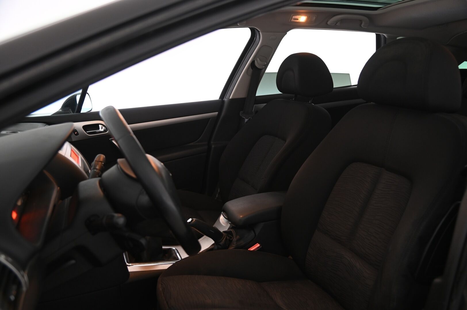 Peugeot 407 2007 *Myydään Huutokaupat.com*