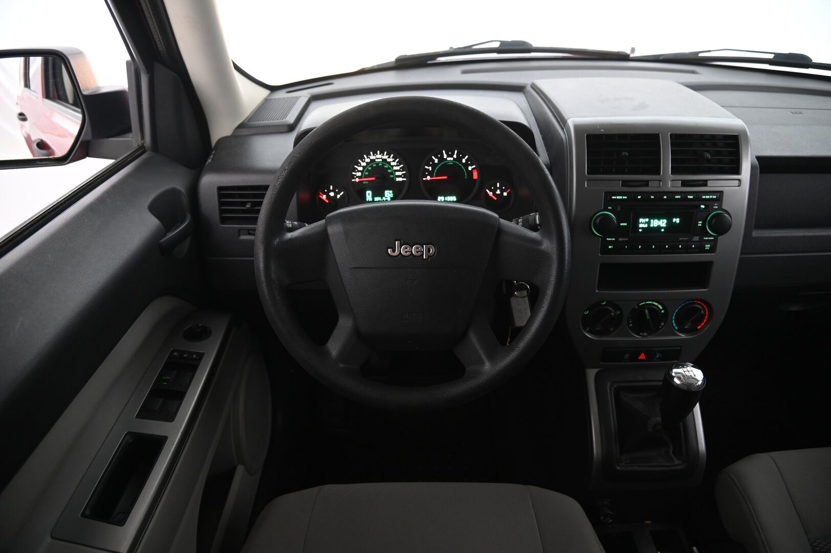 Jeep Patriot 2010 2,4 M5 Business*Myydään Huutokaupat.com*