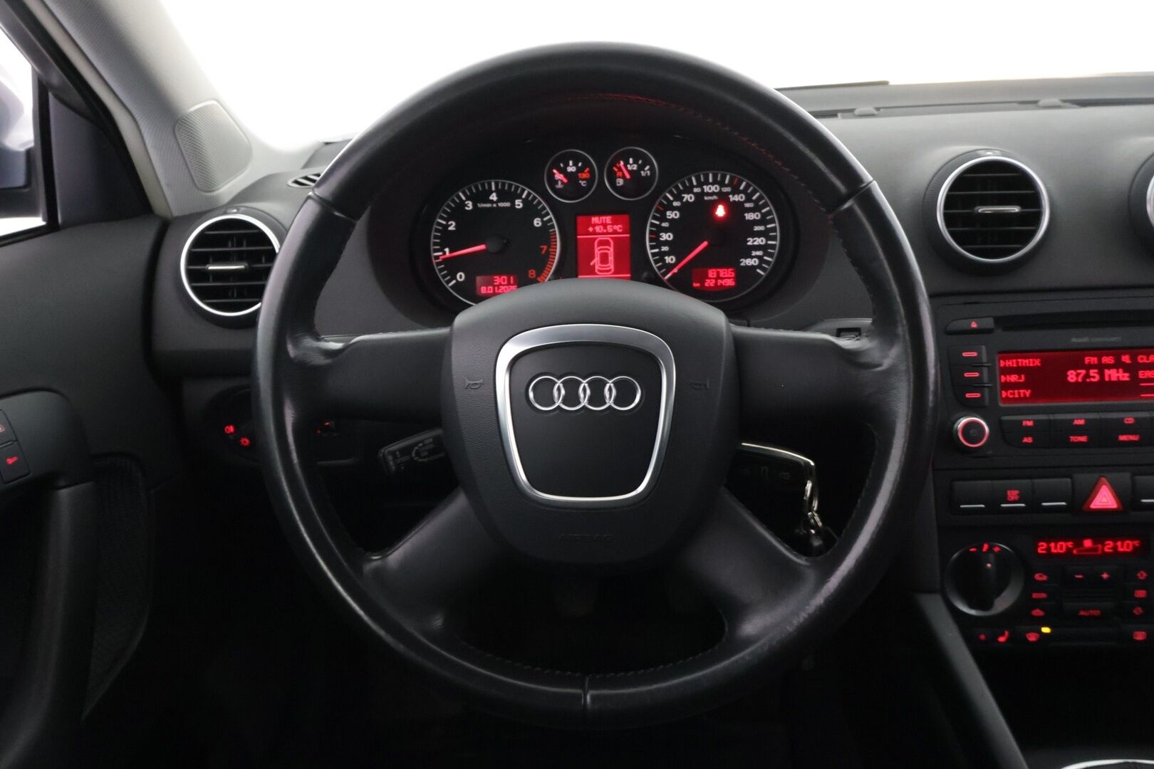 Audi A3 2008 Sportback Attraction Plus 1,8 TFSI 118 kW**YritysOutlet - Myydään vain yrityksille** - *YritysOutlet - Myydään vain yrityksille*