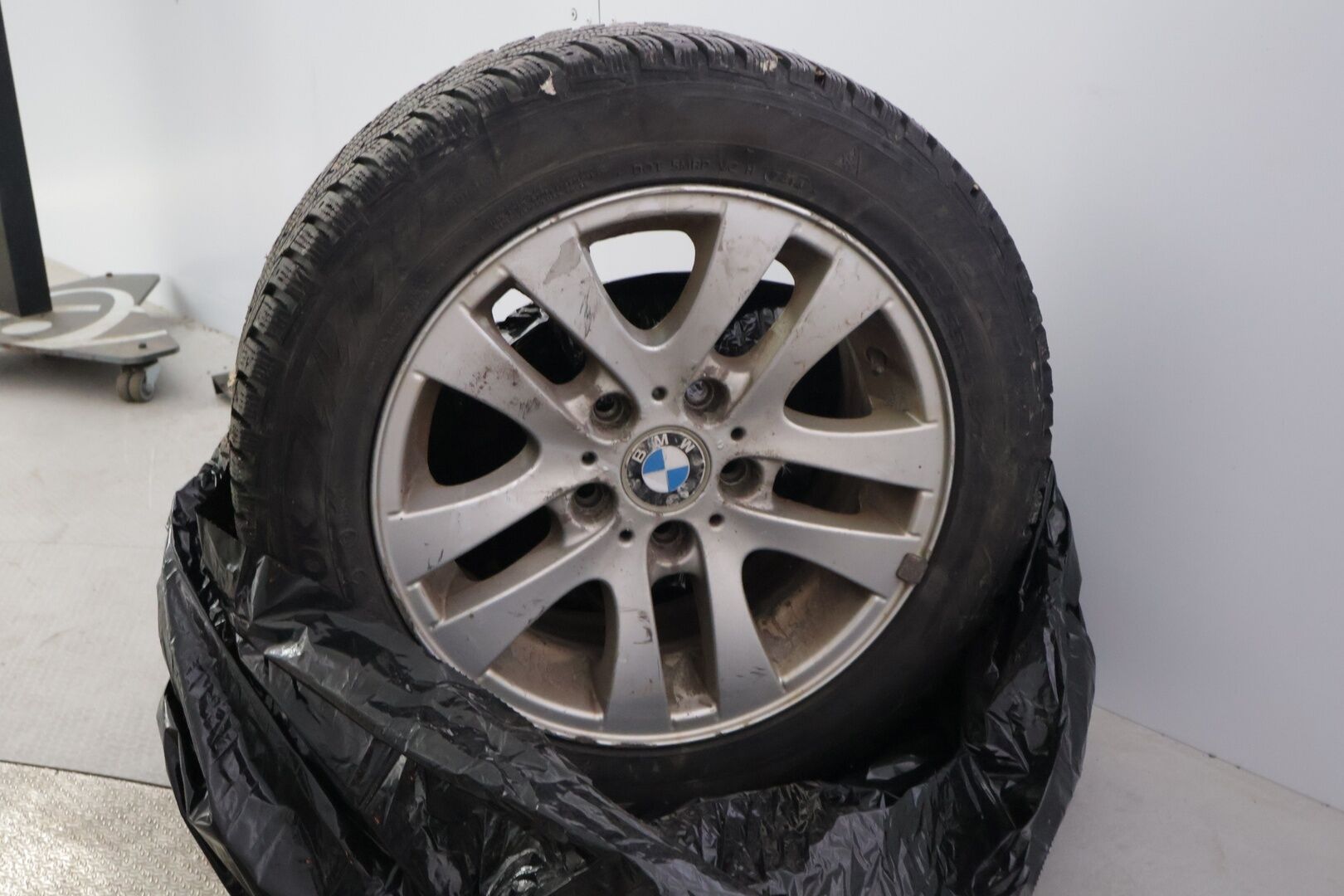 BMW 318 2007 E90 Sedan * YritysOutlet - Myydään vain yrityksille * - ** Vakkari / Lohko / Kahdet renkaat **