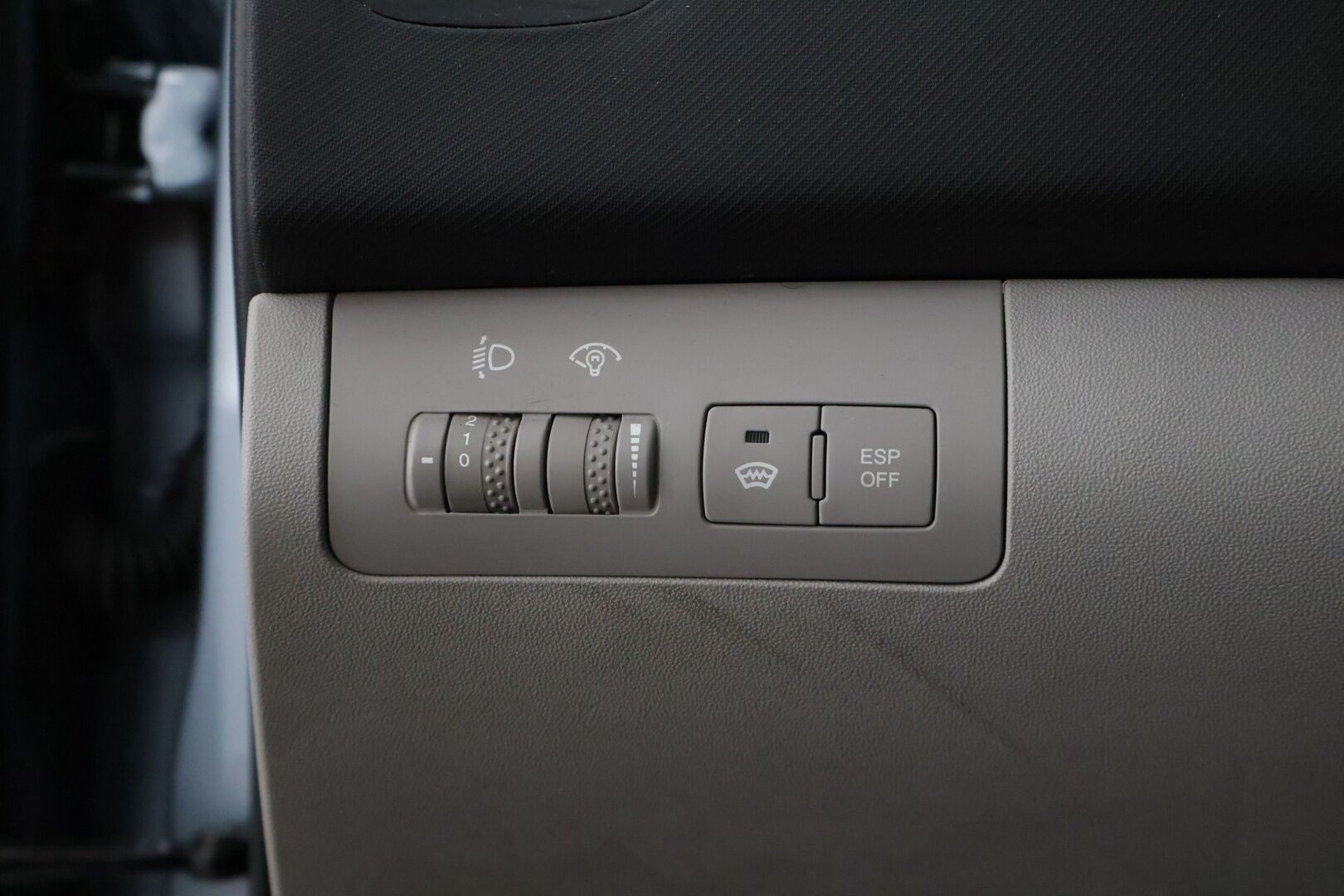 Kia CEED 2009 2,0 CRDi EX SW * Myydään huutokaupat.com-sivustolla / Suomiauto / 2x renkaat / Vetokoukku * - * Pienellä laitolla asiallinen peli! / Kaksilla renkailla ja vetokoukulla! *