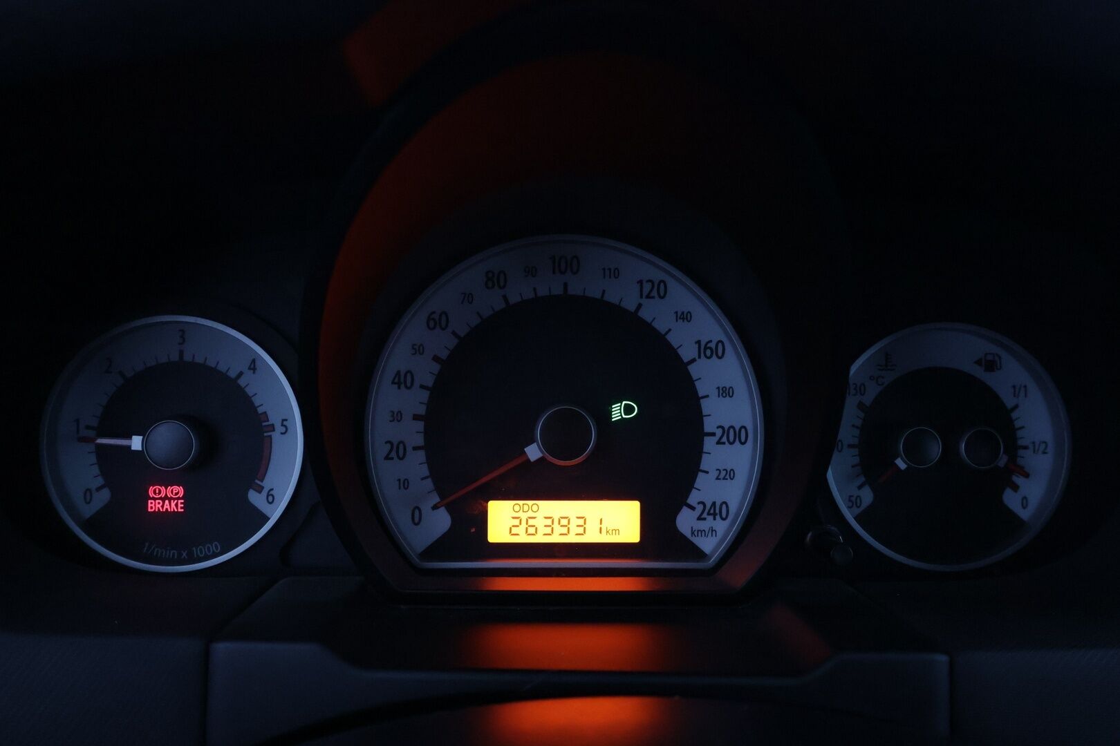 Kia CEED 2009 2,0 CRDi EX SW * Myydään huutokaupat.com-sivustolla / Suomiauto / 2x renkaat / Vetokoukku * - * Pienellä laitolla asiallinen peli! / Kaksilla renkailla ja vetokoukulla! *