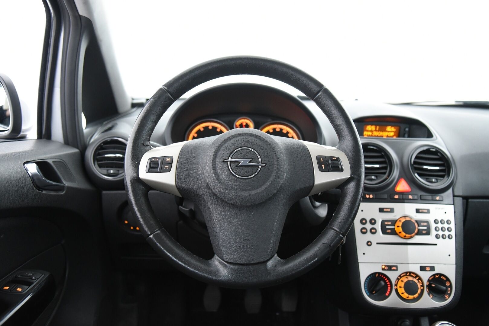 Opel Corsa 2008 5-ov Enjoy 1,4 Twinport 66kW/90hv M5 / Myydään huutokaupat.com:issa! - Myydään huutokaupat.com:issa eniten tarjoavalle! 