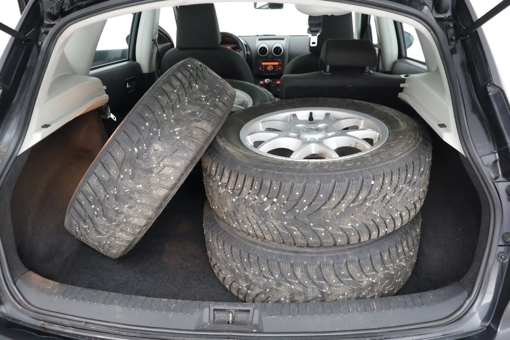 Nissan Qashqai 2008 1,6 Acenta 5MT 4x2, Glass roof