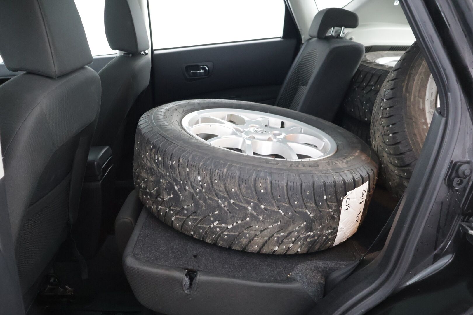 Nissan Qashqai 2008 1,6 Acenta 5MT 4x2, Glass roof