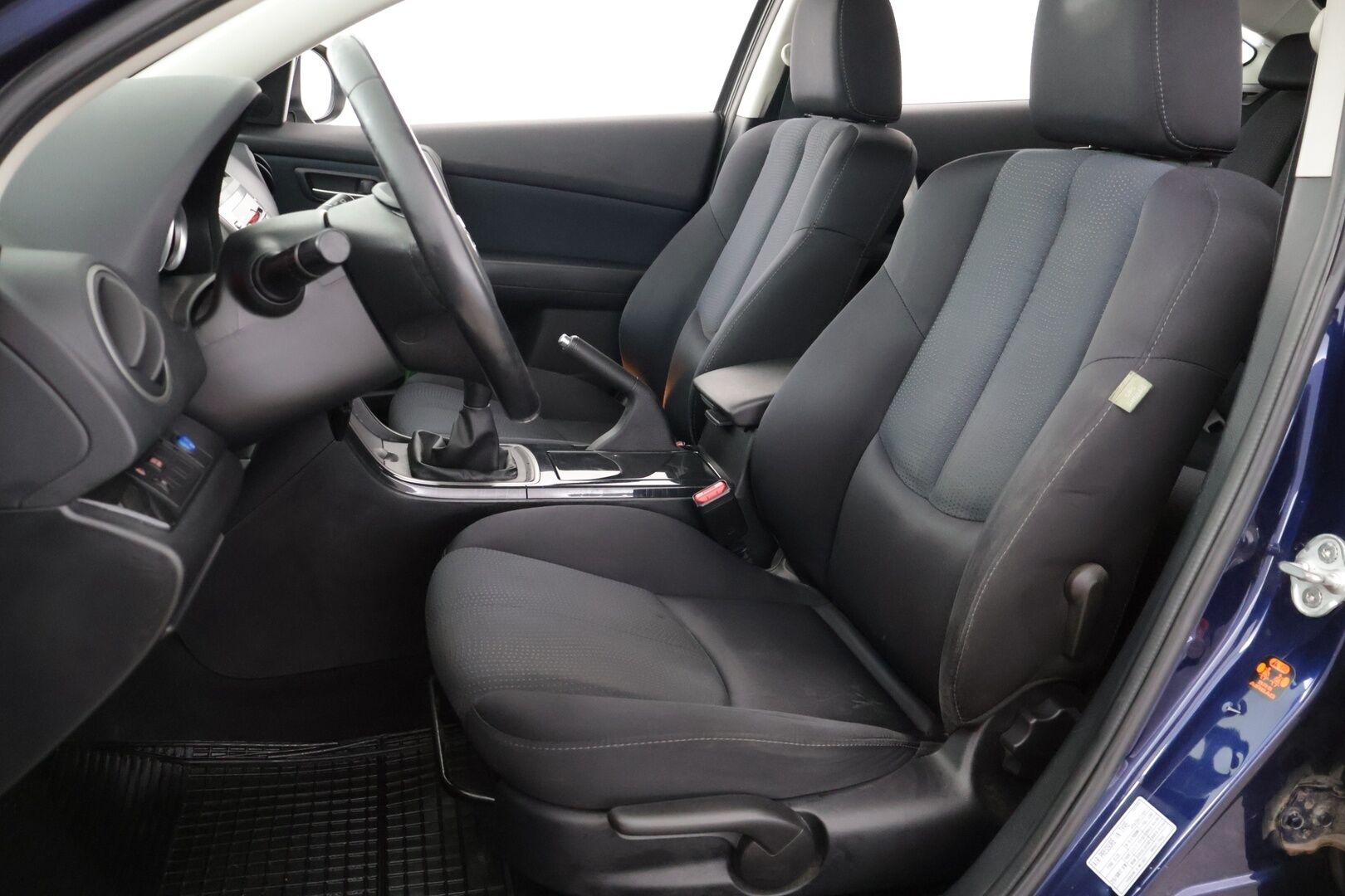 Mazda Mazda6 2009 HB 2,0 Elegance 6MT 5ov VD1 * YritysOutlet - Myydään vain yrityksille - YritysOutlet - Myydään vain yrityksille | Leimaa 06/2027! | Lohkolämmitin | Vakionopeudensäädin | 2x Renkaat