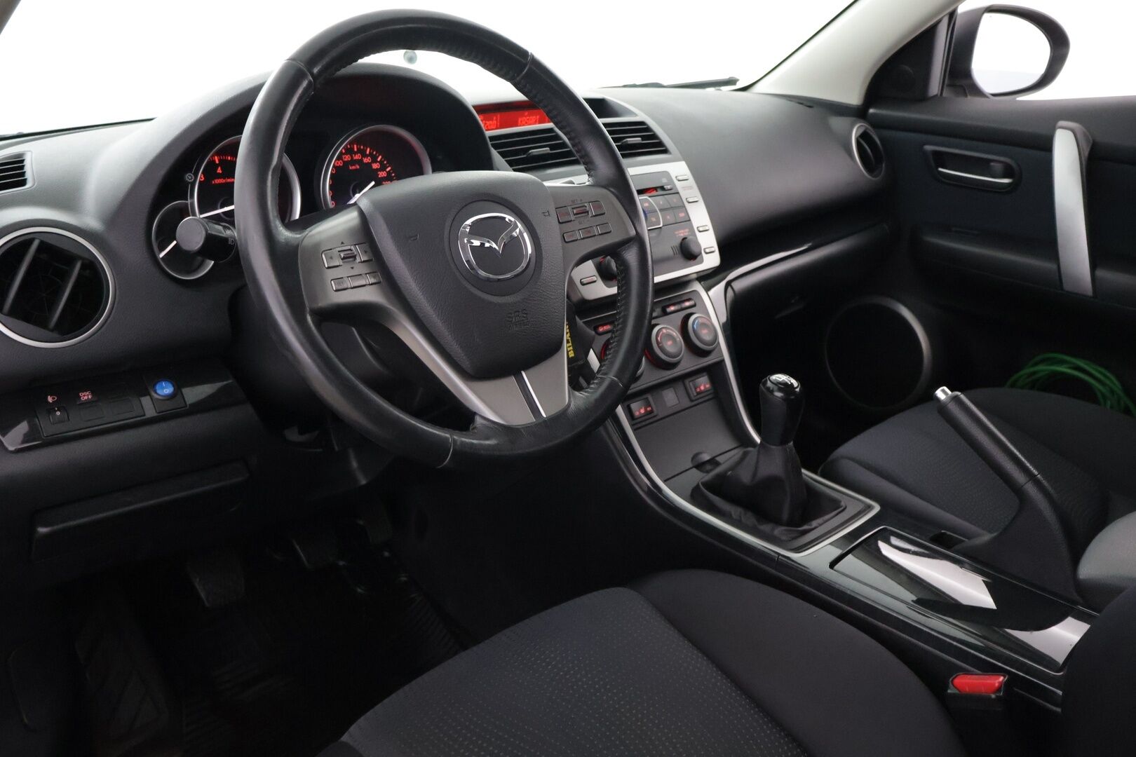 Mazda Mazda6 2009 HB 2,0 Elegance 6MT 5ov VD1 * YritysOutlet - Myydään vain yrityksille - YritysOutlet - Myydään vain yrityksille | Leimaa 06/2027! | Lohkolämmitin | Vakionopeudensäädin | 2x Renkaat